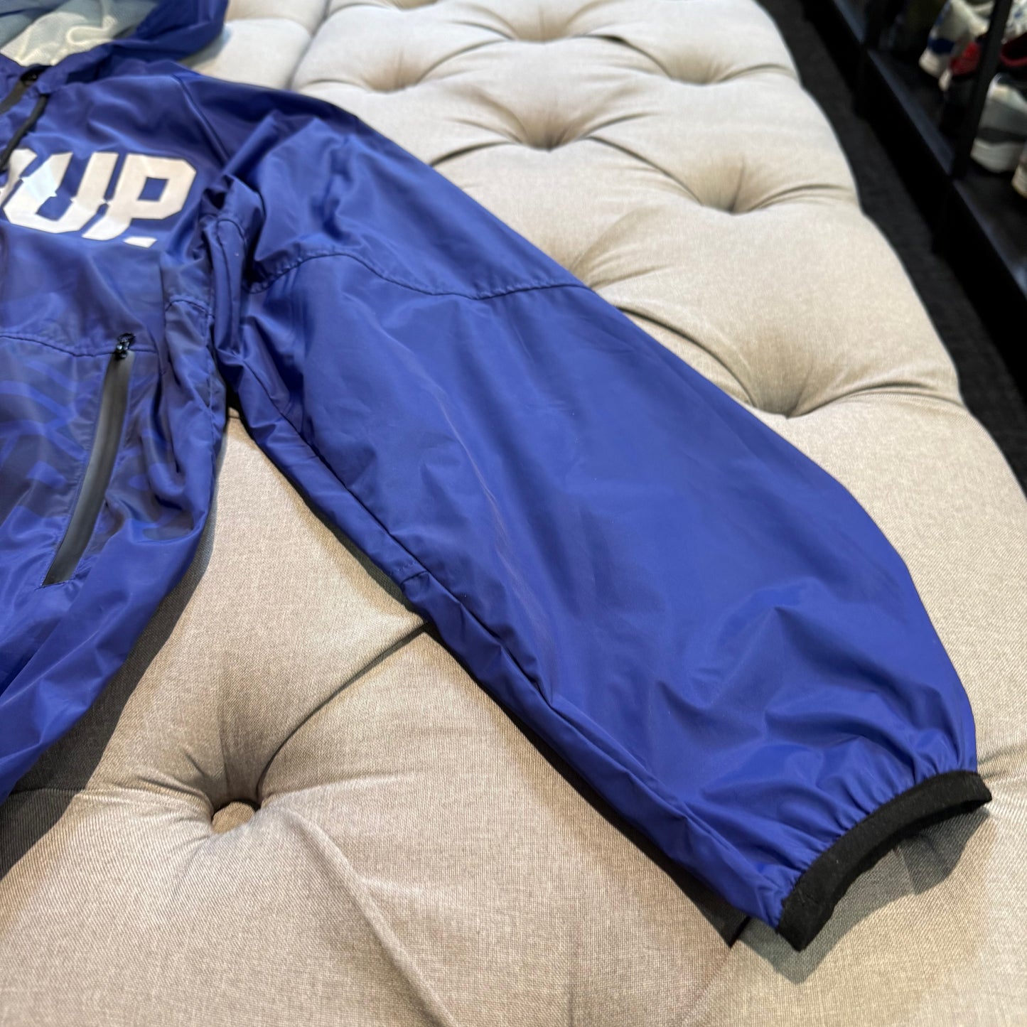 Geedup PFK windbreaker 'Blue White' (Second hand)