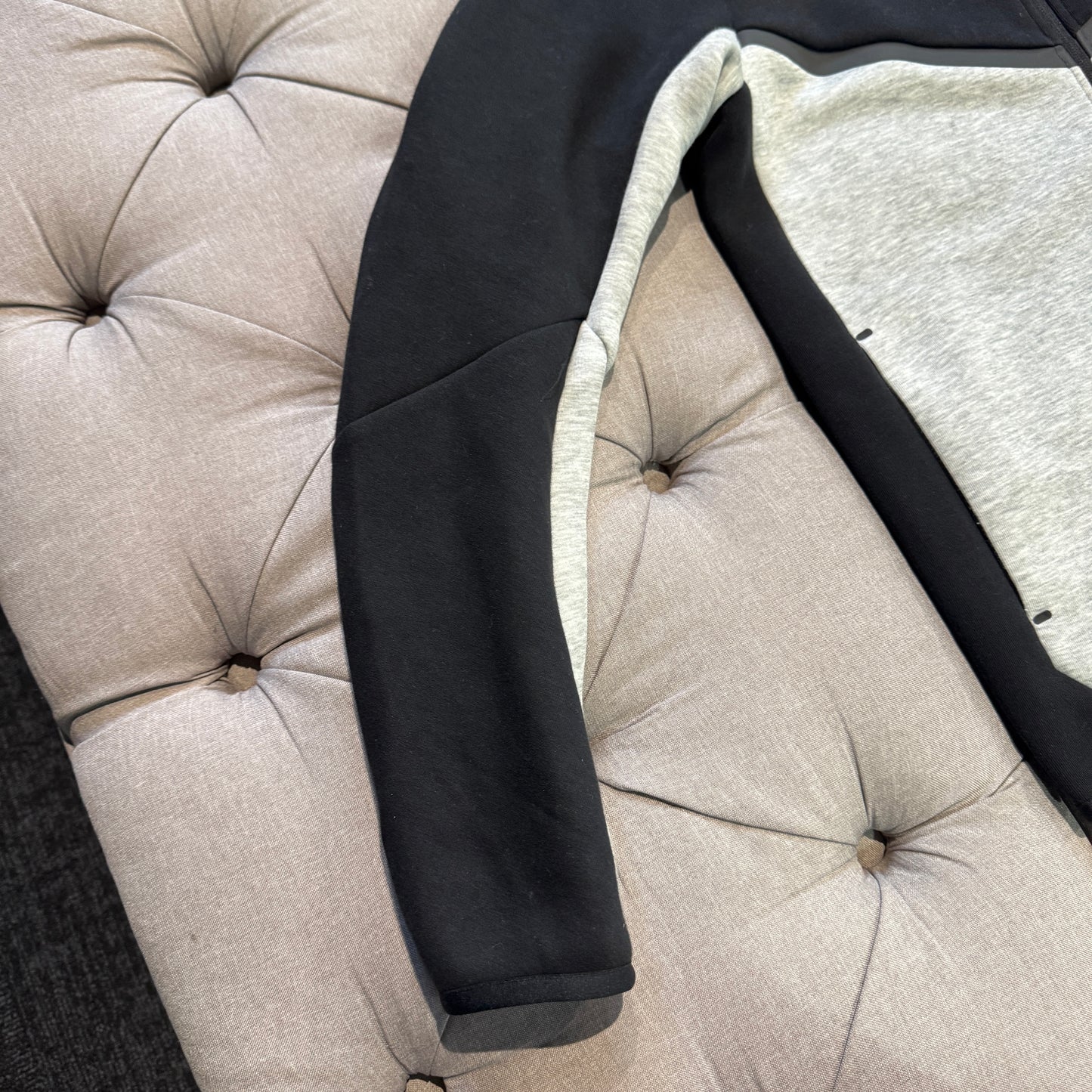 Nike Tech Fleece Jacket 'Black Grey' (Second hand)