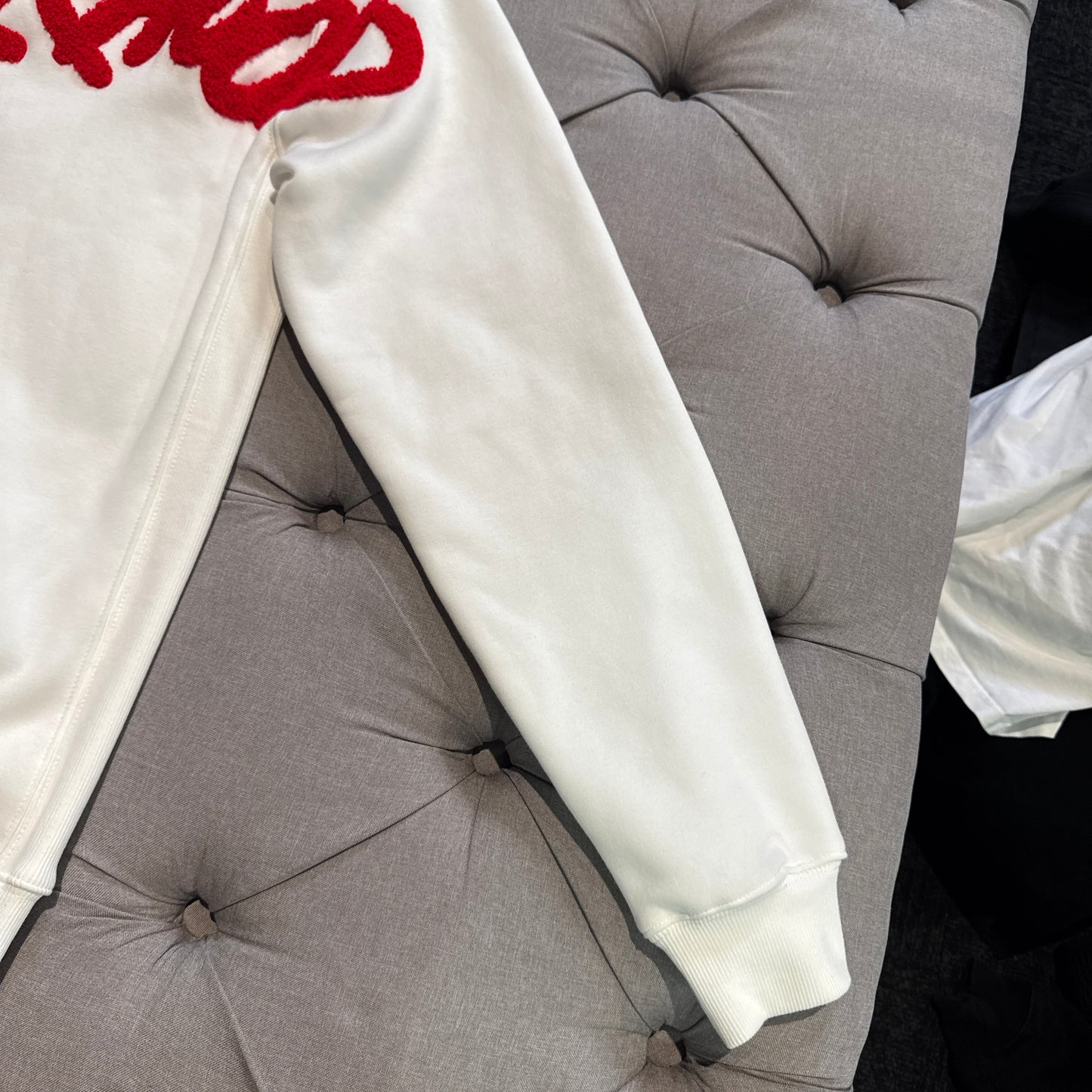 Geedup Always Neighbourhood Crewneck 'White Red' (Second hand)