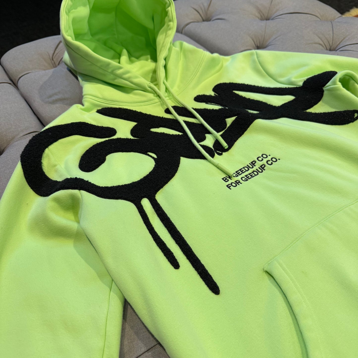 Geedup Handstyle Hoodie ‘Pastel Green Black’ (Second hand)