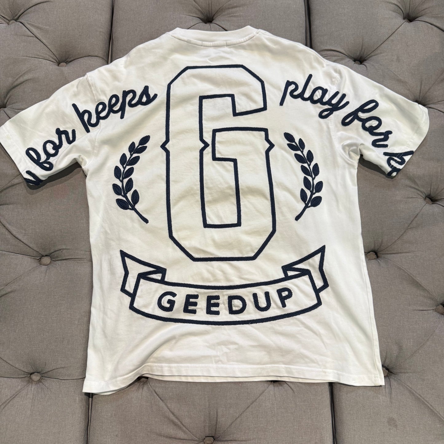 Geedup Embroided G Logo T-shirt 'White Navy' (Second hand)