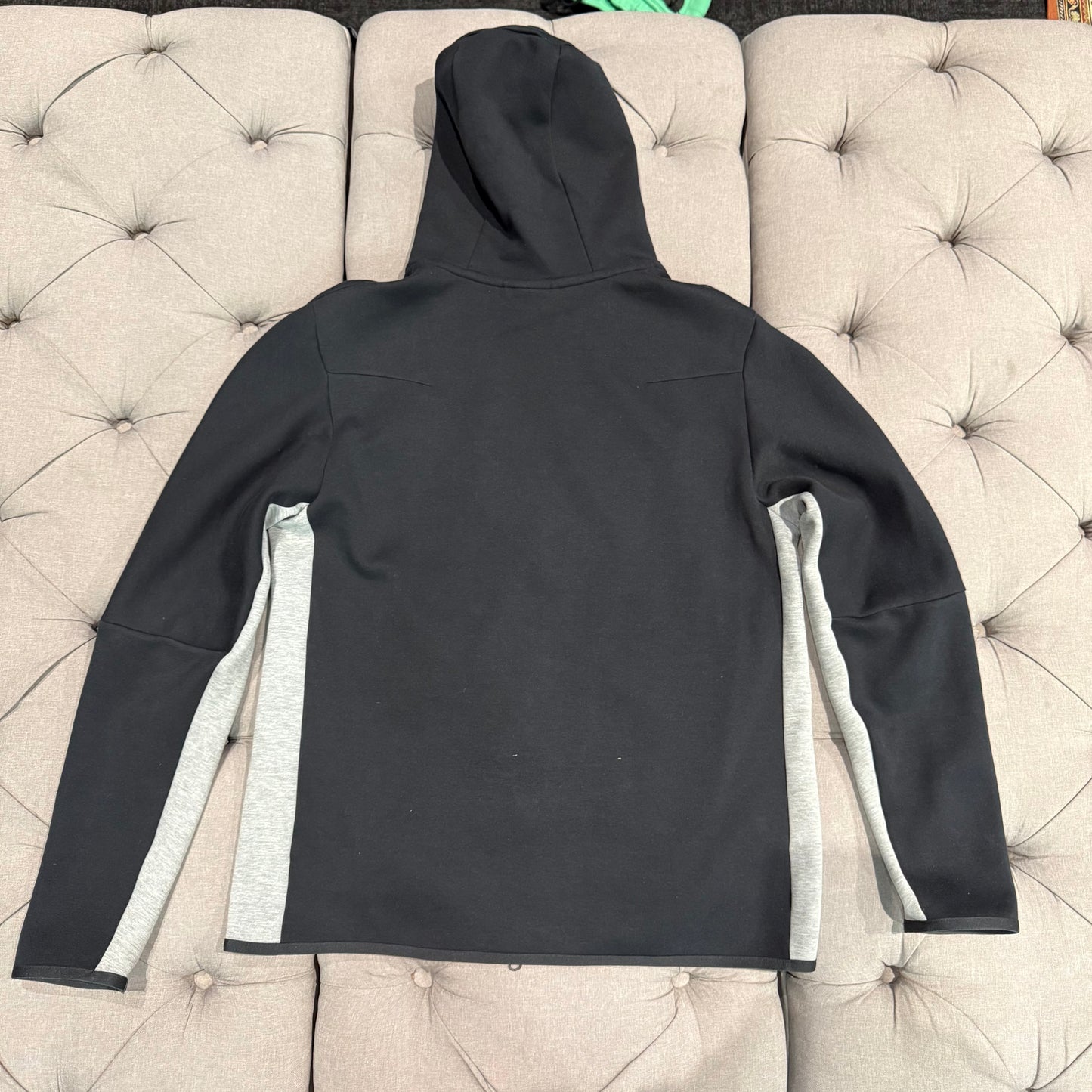 Nike Tech Fleece Hoodie Grey Black (Second hand)