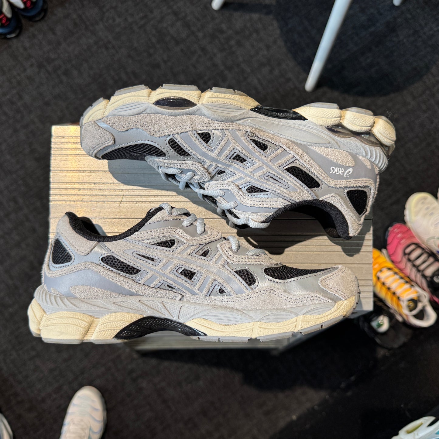 Asics Gel NYC 'Black Piedmont Grey' (Second hand)