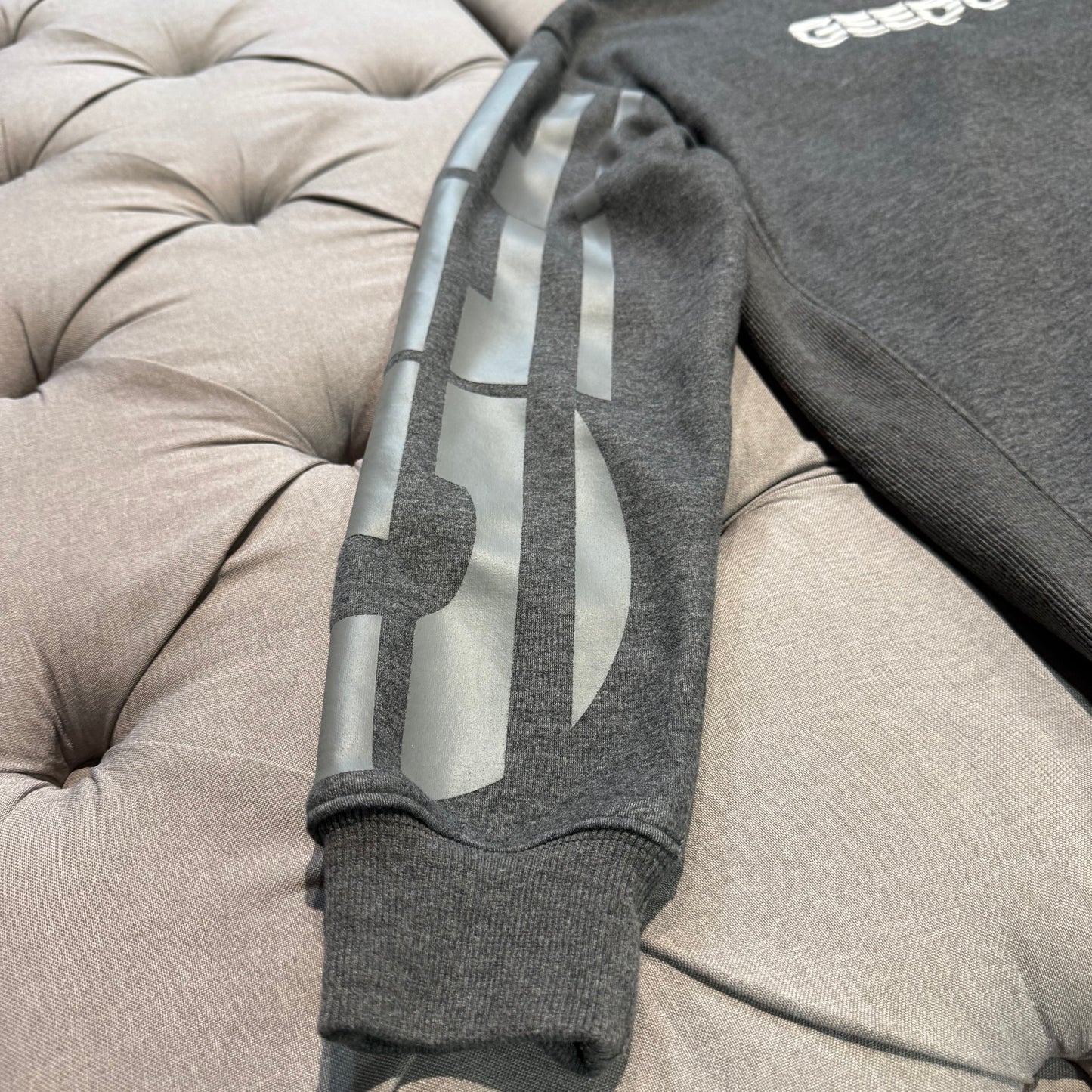 Geedup Sportsman Crewneck 'Charcoal White' (Second hand)