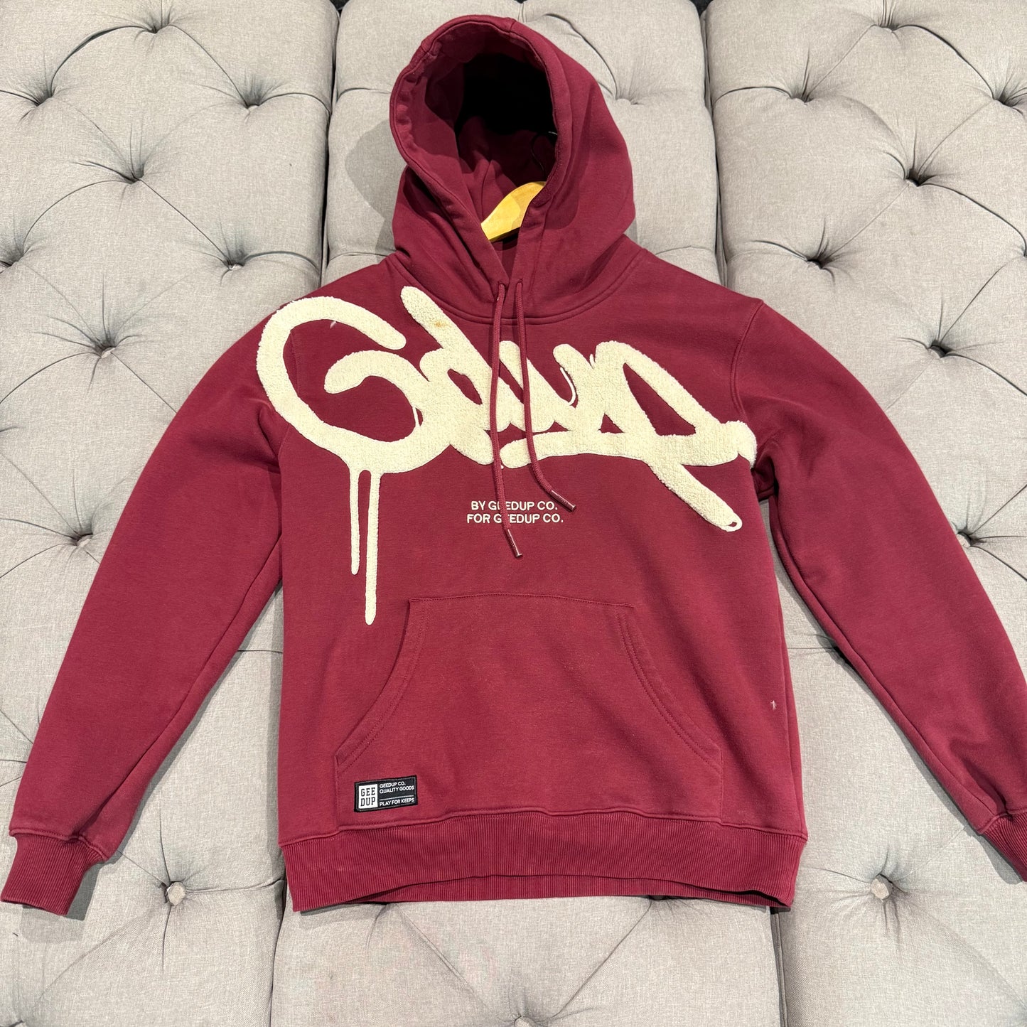 Geedup Handstyle Hoodie 'Maroon Cream' (Second hand)