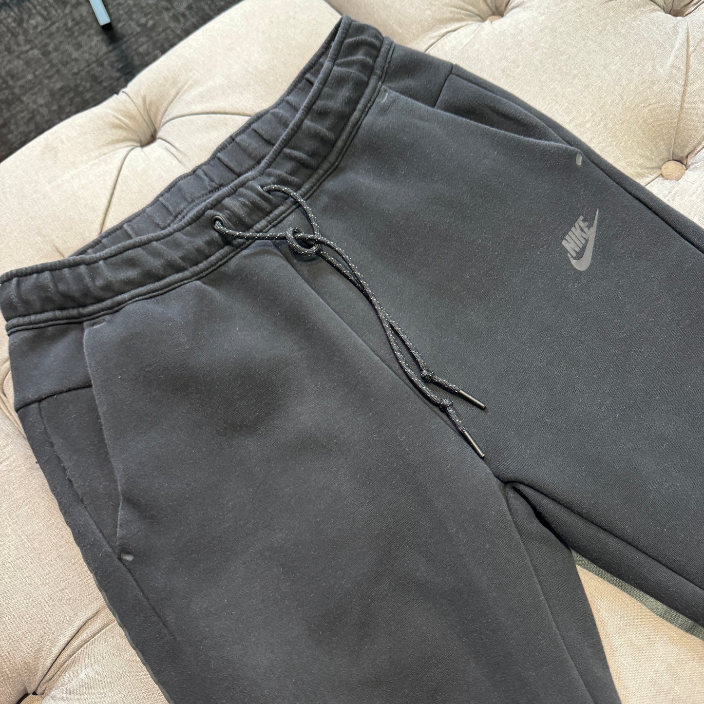 Nike Tech Fleece Track Pants 'Black' (Second hand)