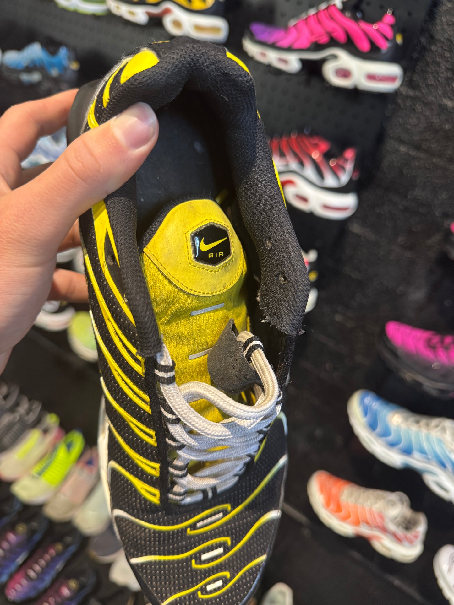 Nike Air Max Plus TN 'Black Tour Yellow' (Second hand)