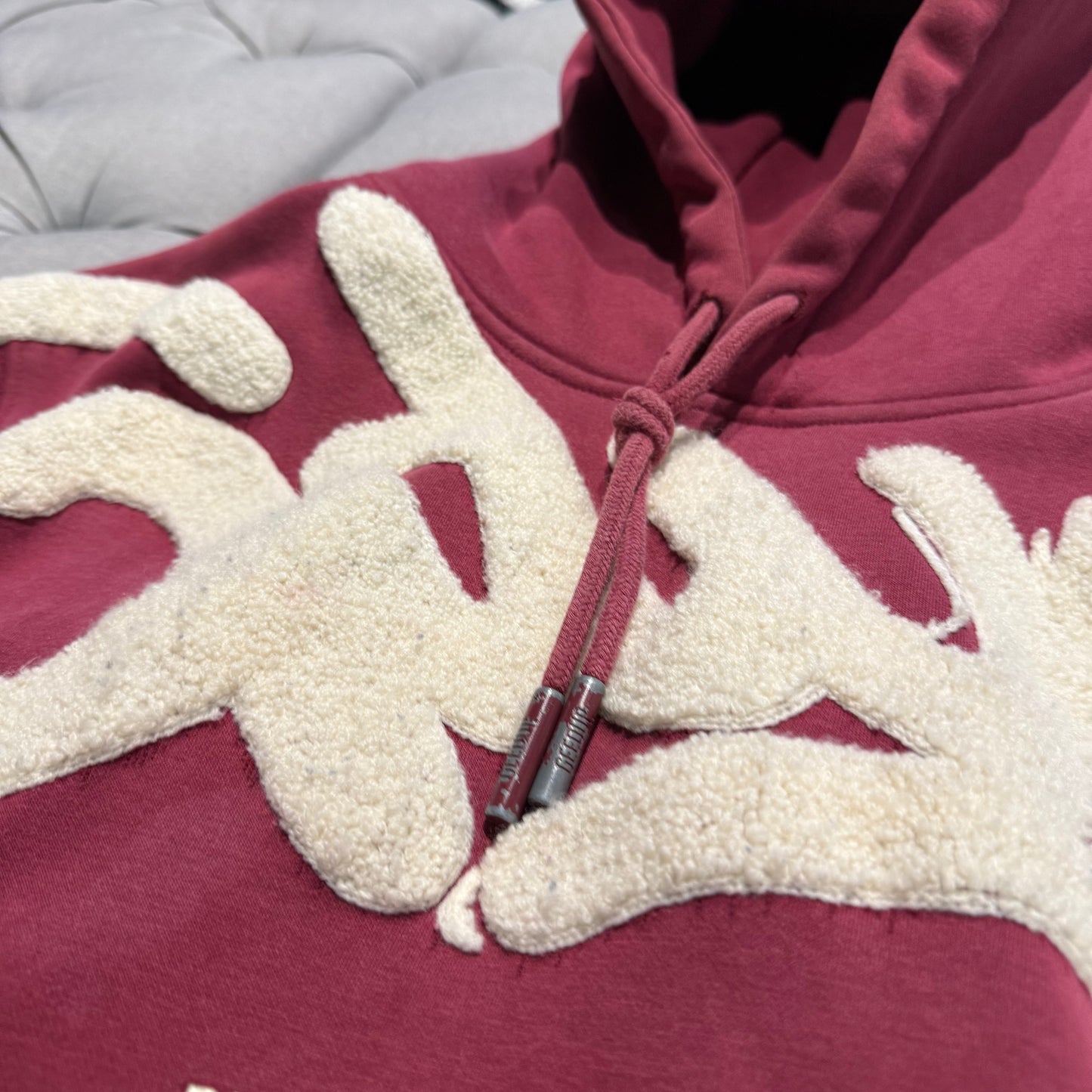 Geedup Handstyle Hoodie 'Maroon Cream' (Second hand)