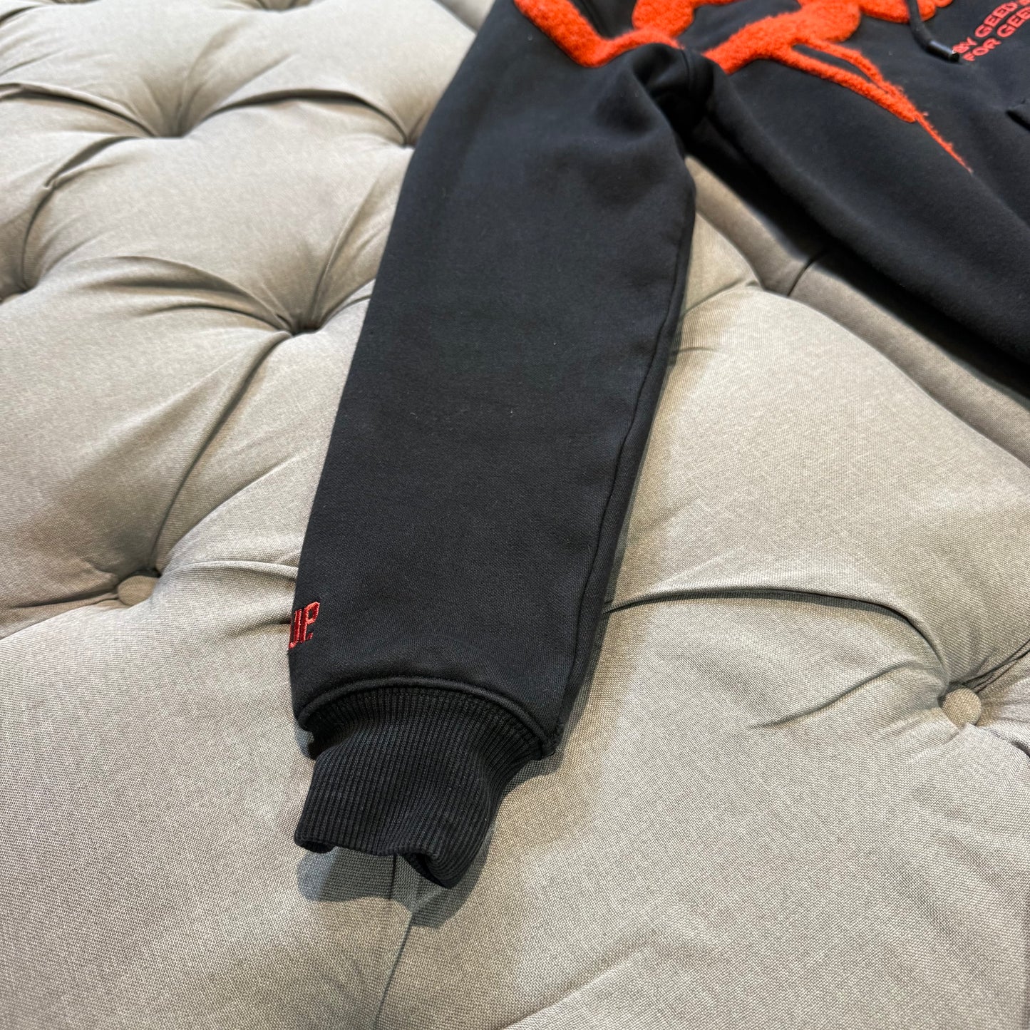 Geedup Handstyle Hoodie 'Black Burnt Orange' (Second hand)