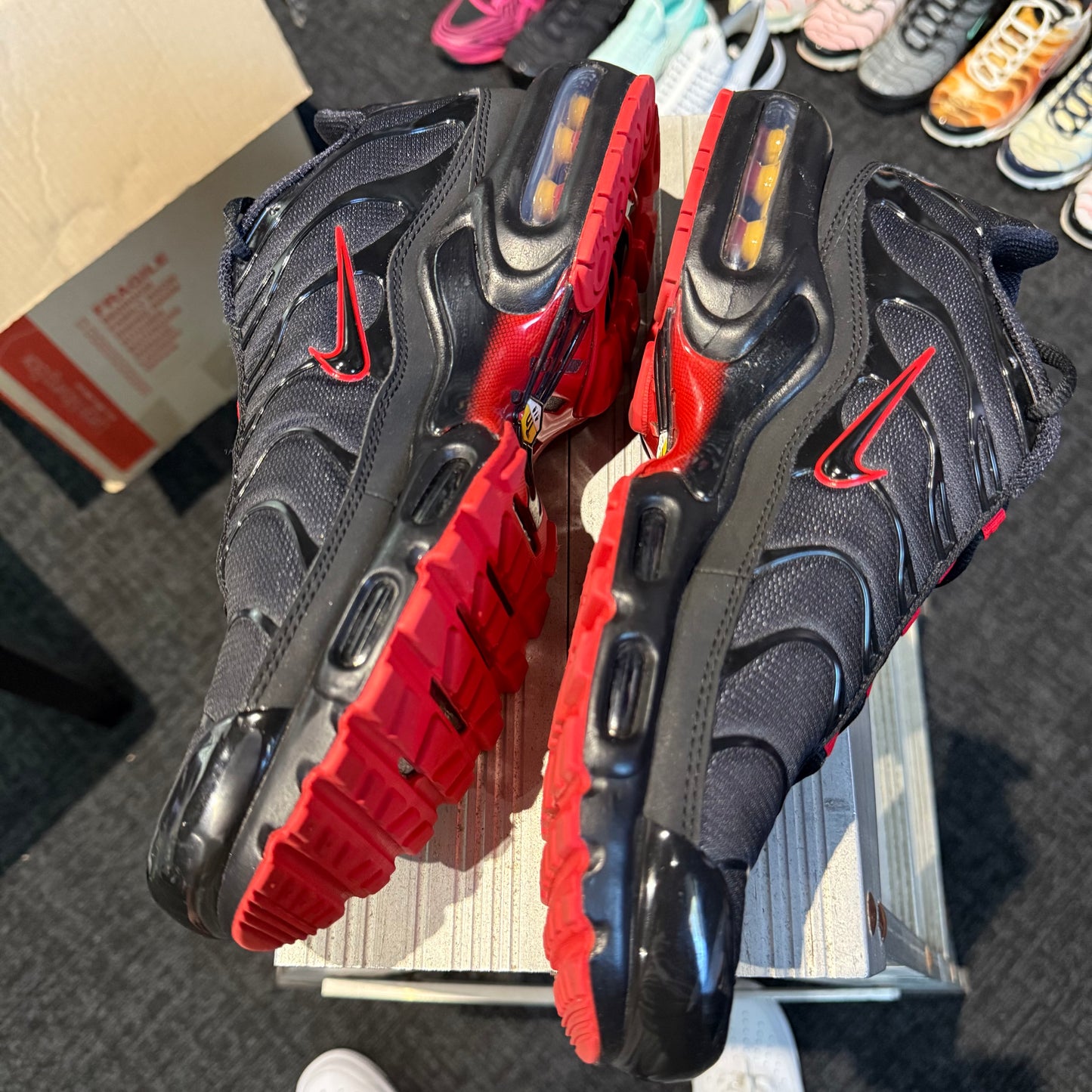 Nike Air Max Plus TN 'Red Back' (Second hand)
