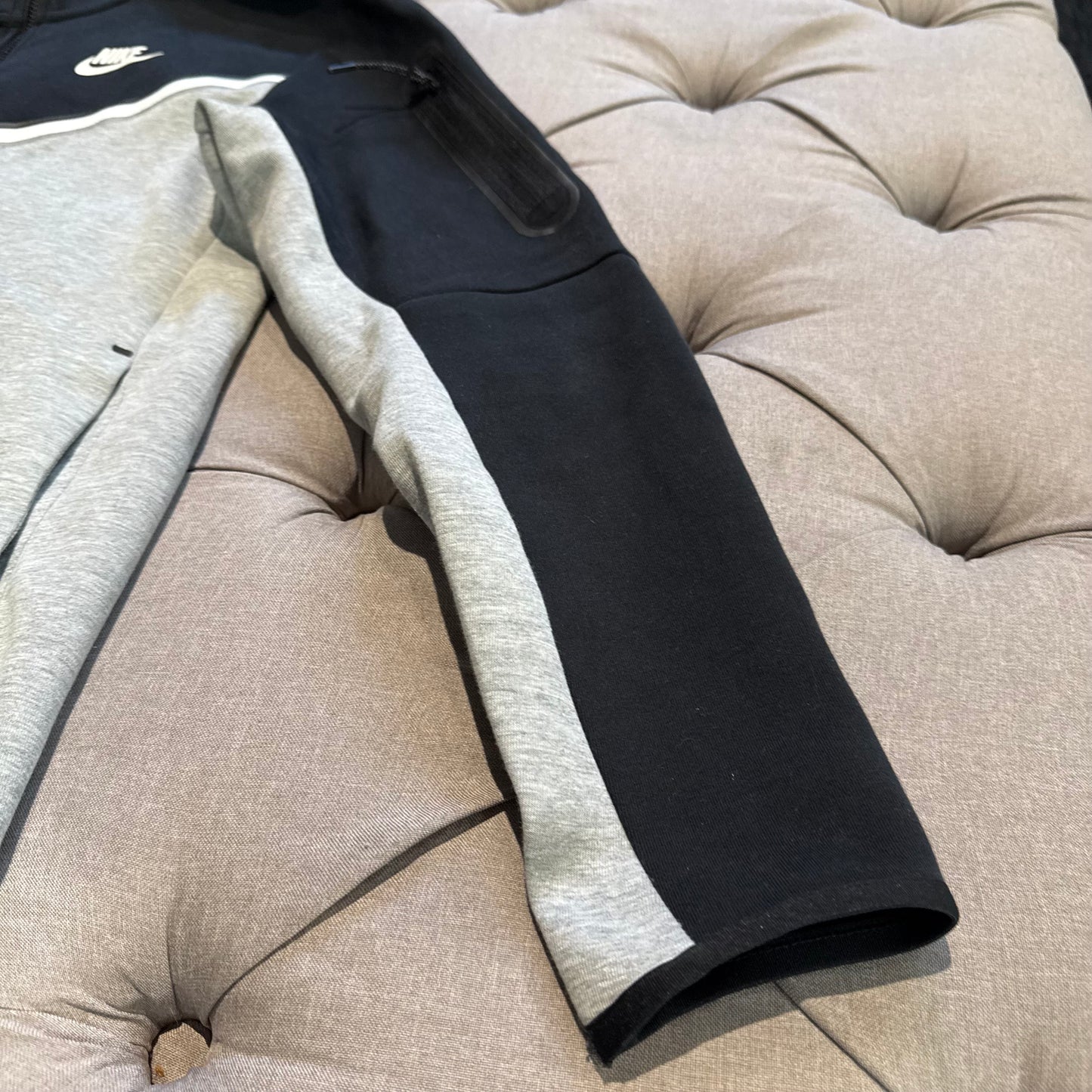 Nike Tech Fleece Jacket 'Black Grey' (Second hand)