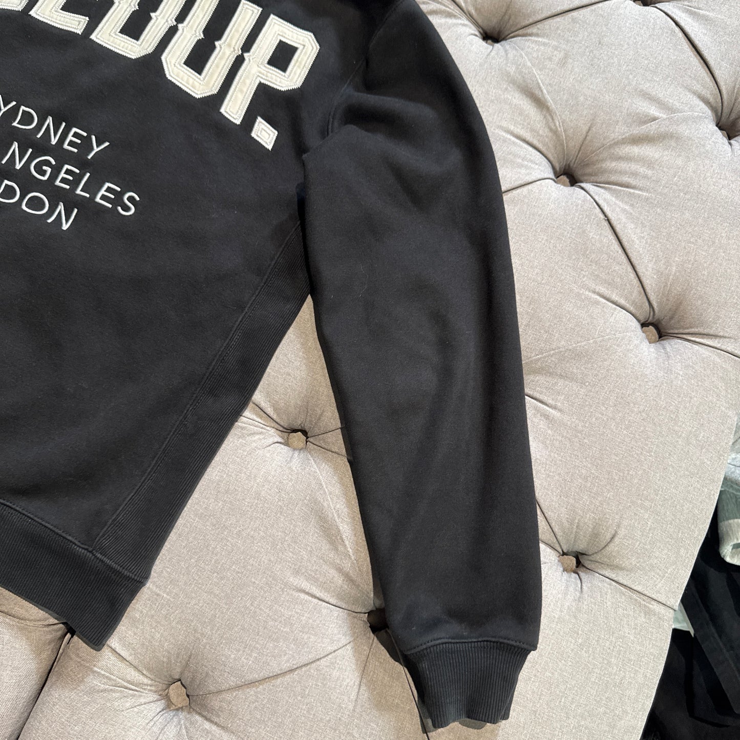 Geedup Cities Hoodie 'Black White' (Second hand)