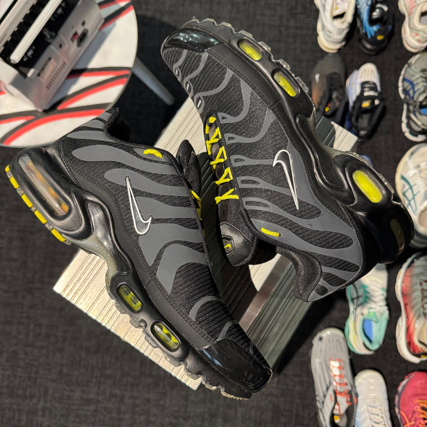 Nike Air Max Plus 'TN' Black Yellow (Second hand)