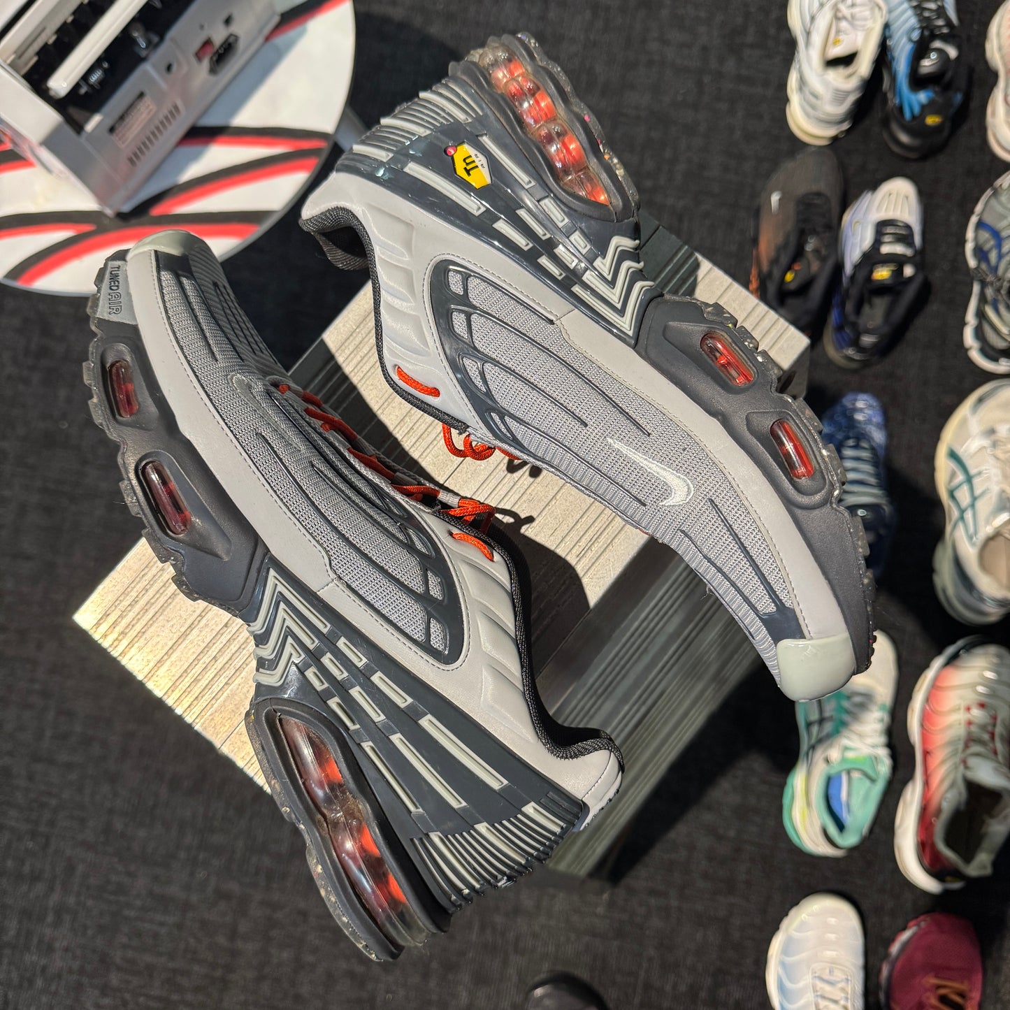 Nike Air Max Plus 'TN3' Light Smoke Grey Orange (Second hand)
