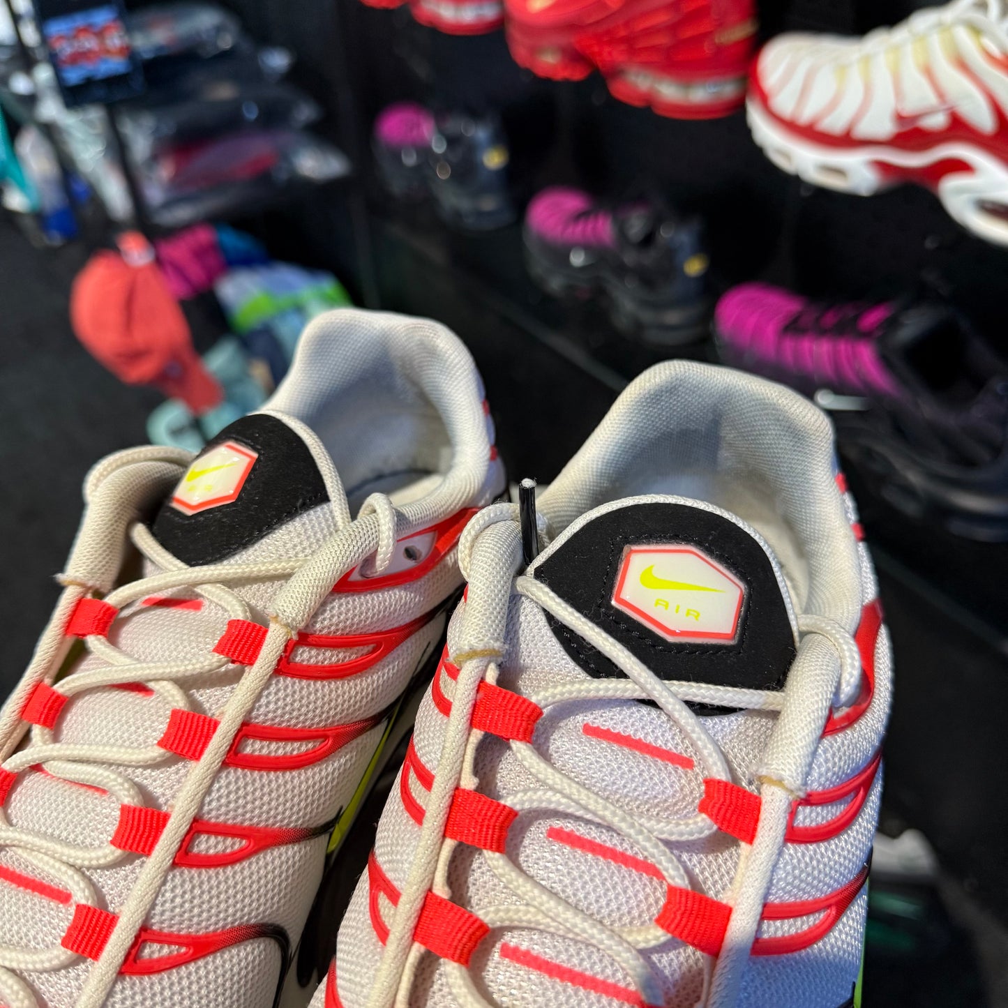 Nike Air Max Plus 'TN' White Crimson Venom (Second hand)
