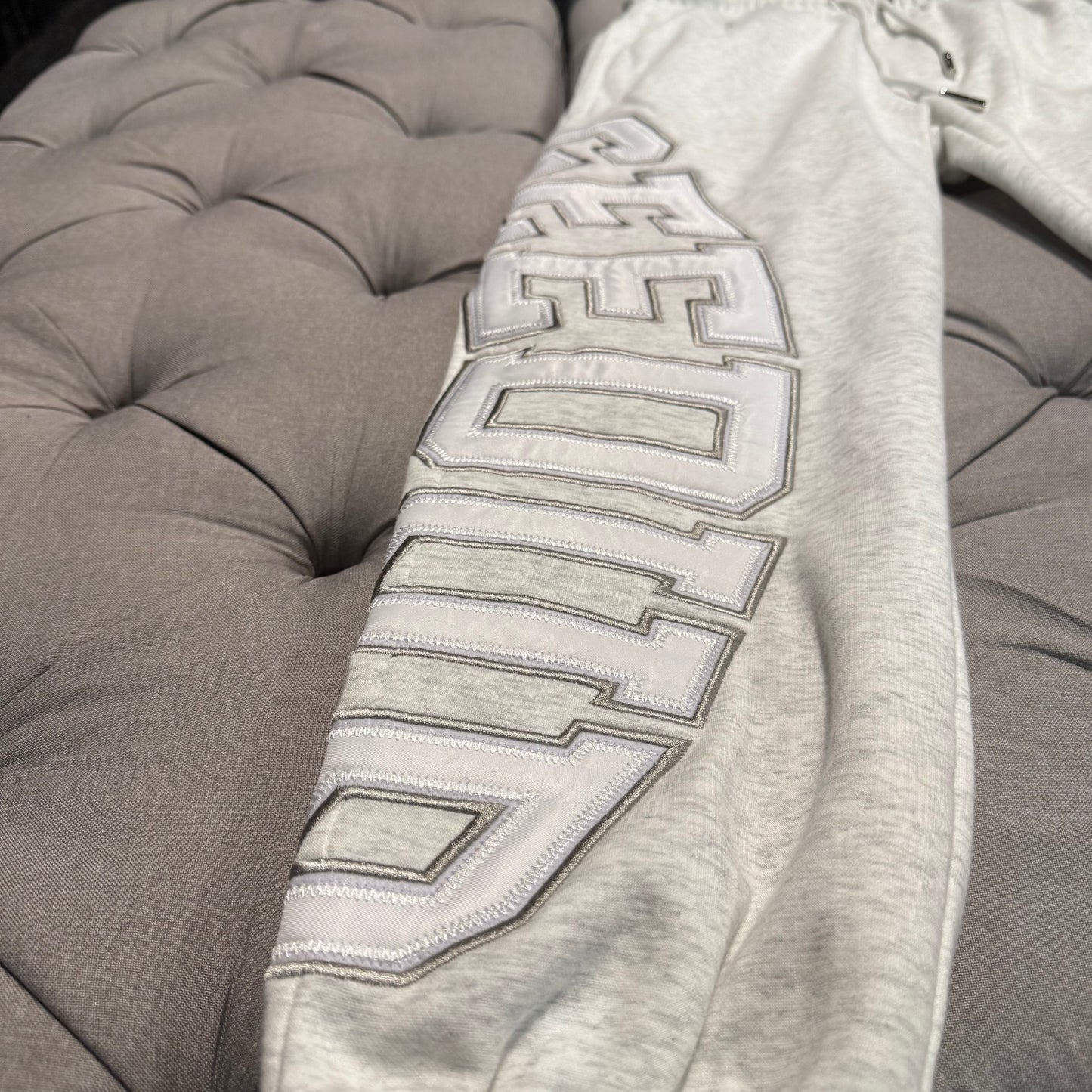 Geedup X Trapstar Team Logo Irongate Trackpant 'White Marle/Grey'