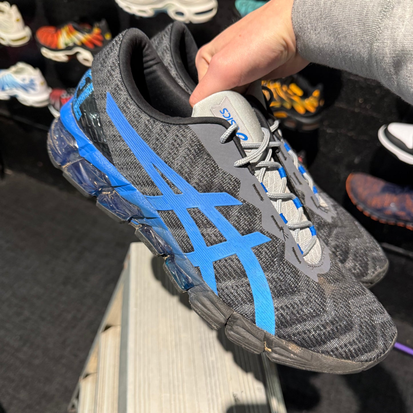 Asics Gel-Quantum 180 5 'Black Grey Electric Blue' (Second hand)