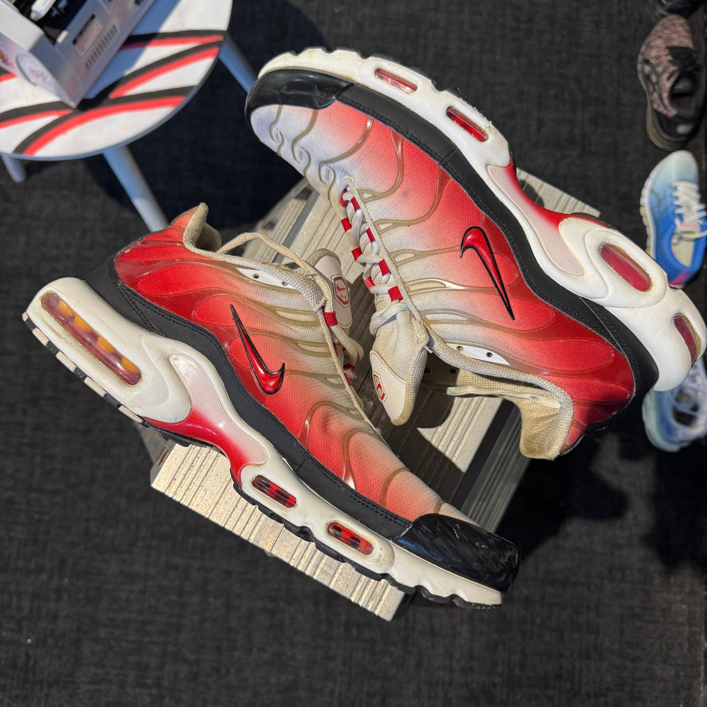 Nike Air Max Plus 'TN' White Black University Red (Second hand)