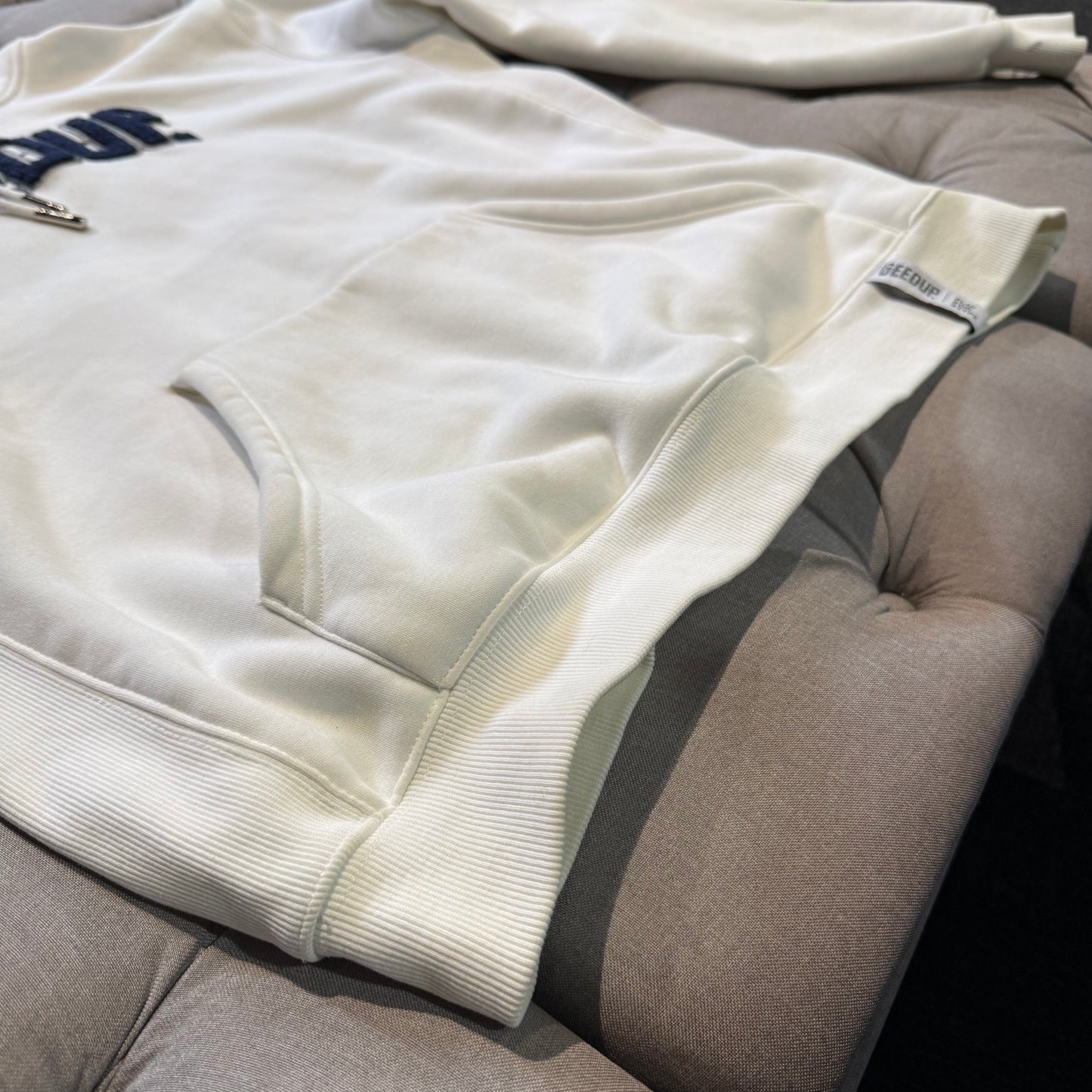 Geedup Play For Keeps Hoodie 'White Navy Blue' (Second hand)