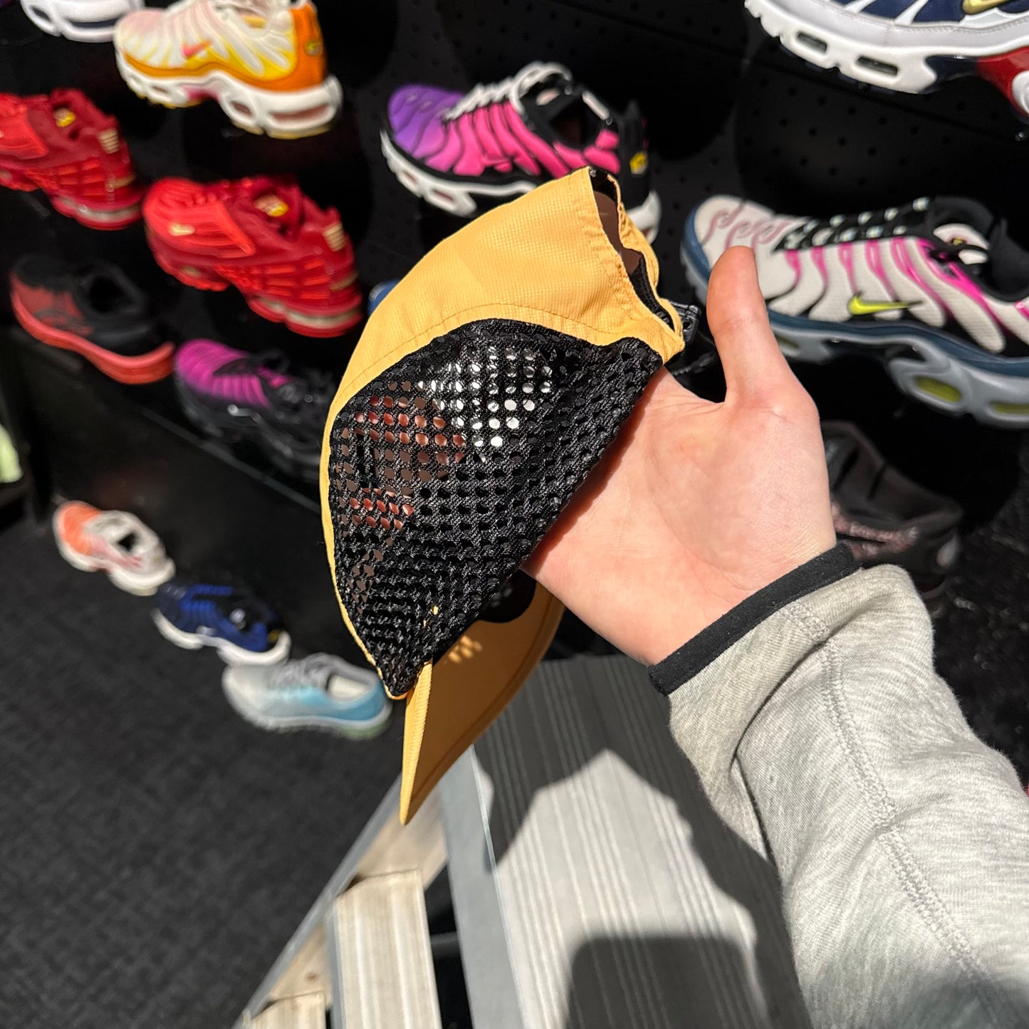 Asics Mesh Pannel Cap 'Yellow Black'