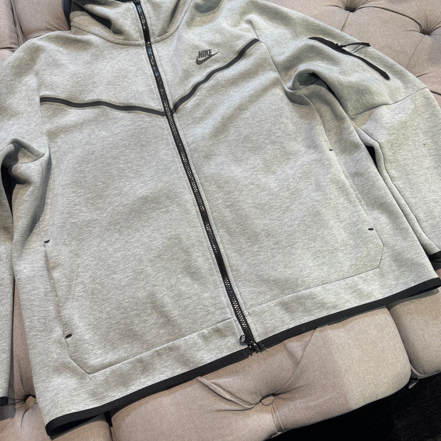 Nike Tech Fleece Hoodie 'Grey' (Second hand)