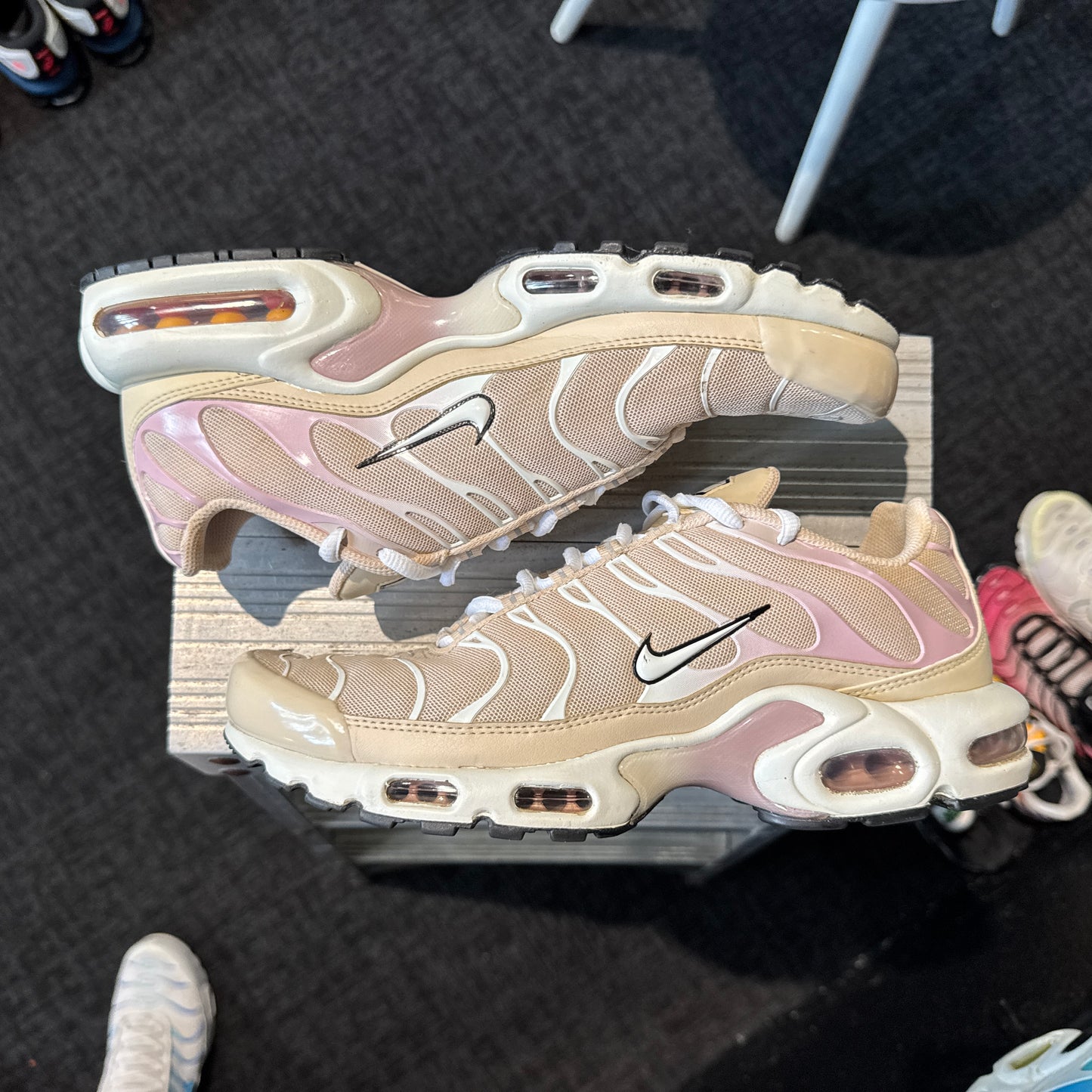 Nike Air Max Plus TN 'Sandrift Pink Oxford' (Second hand)