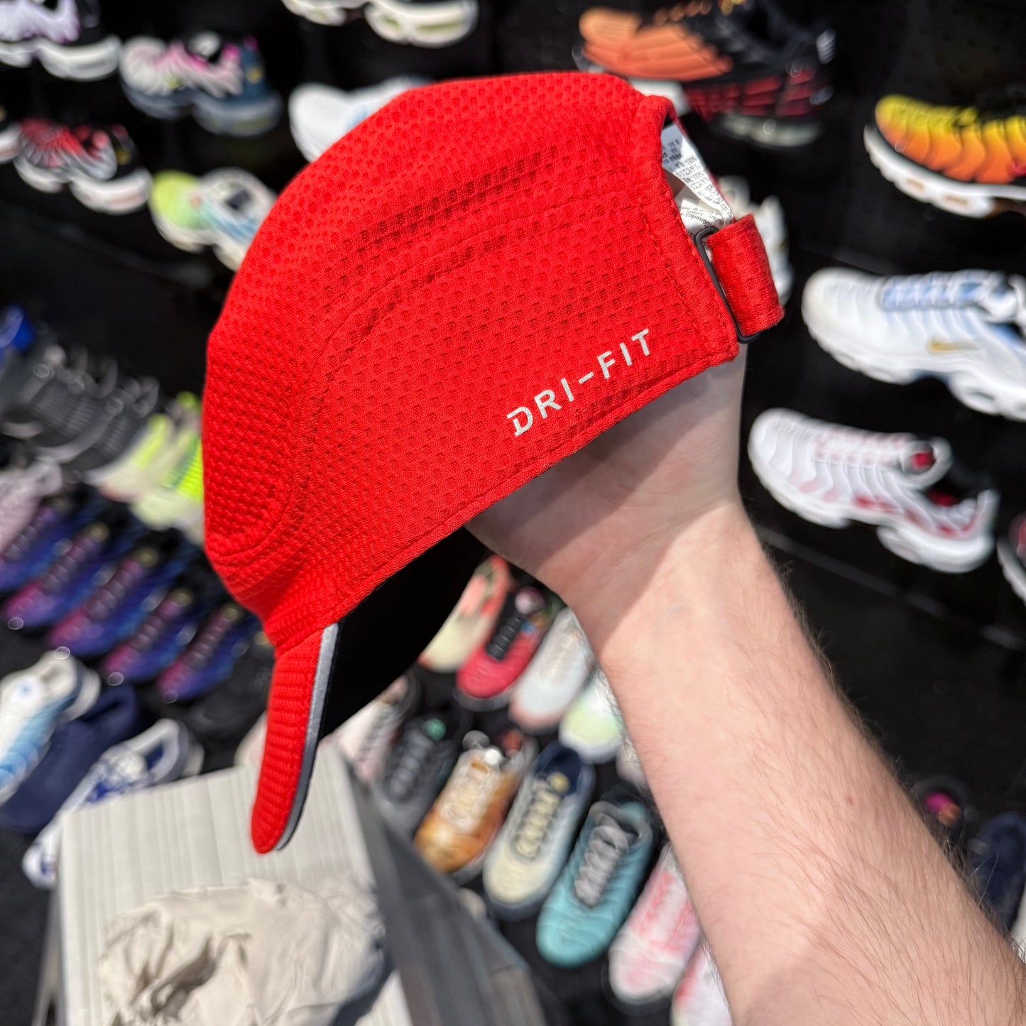 Nike Mesh Drifit Tailwind Cap 'Red' 2019 (Brand New)