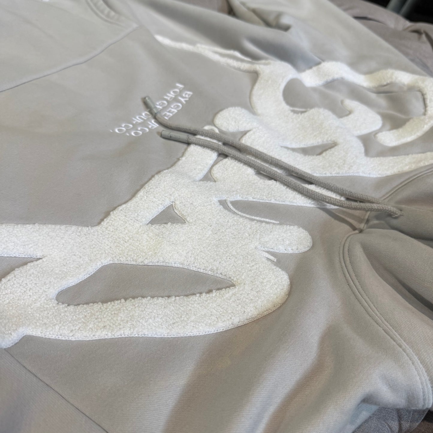 Geedup Handstyle Hoodie 'Grey White' (Second hand)
