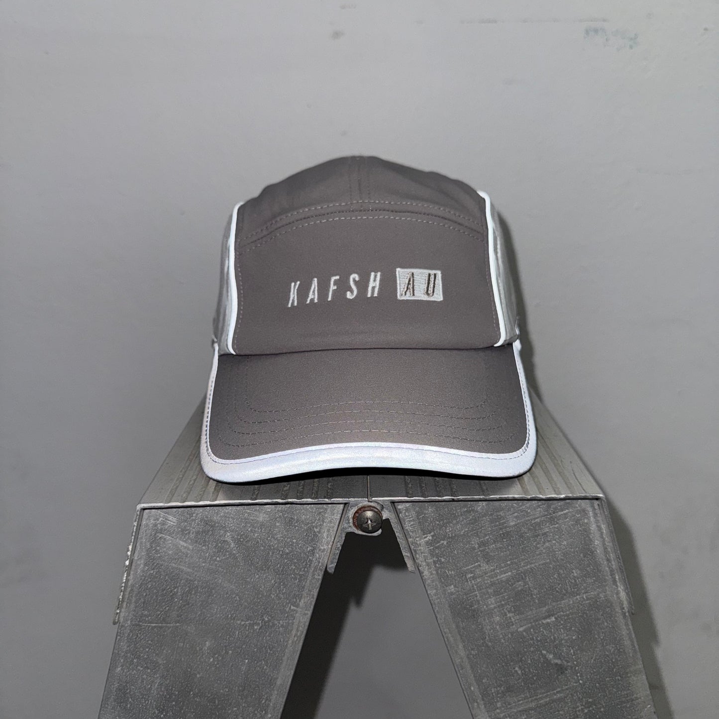 THE KAFSH HAT 'WOLF GREY/REFLECTIVE'