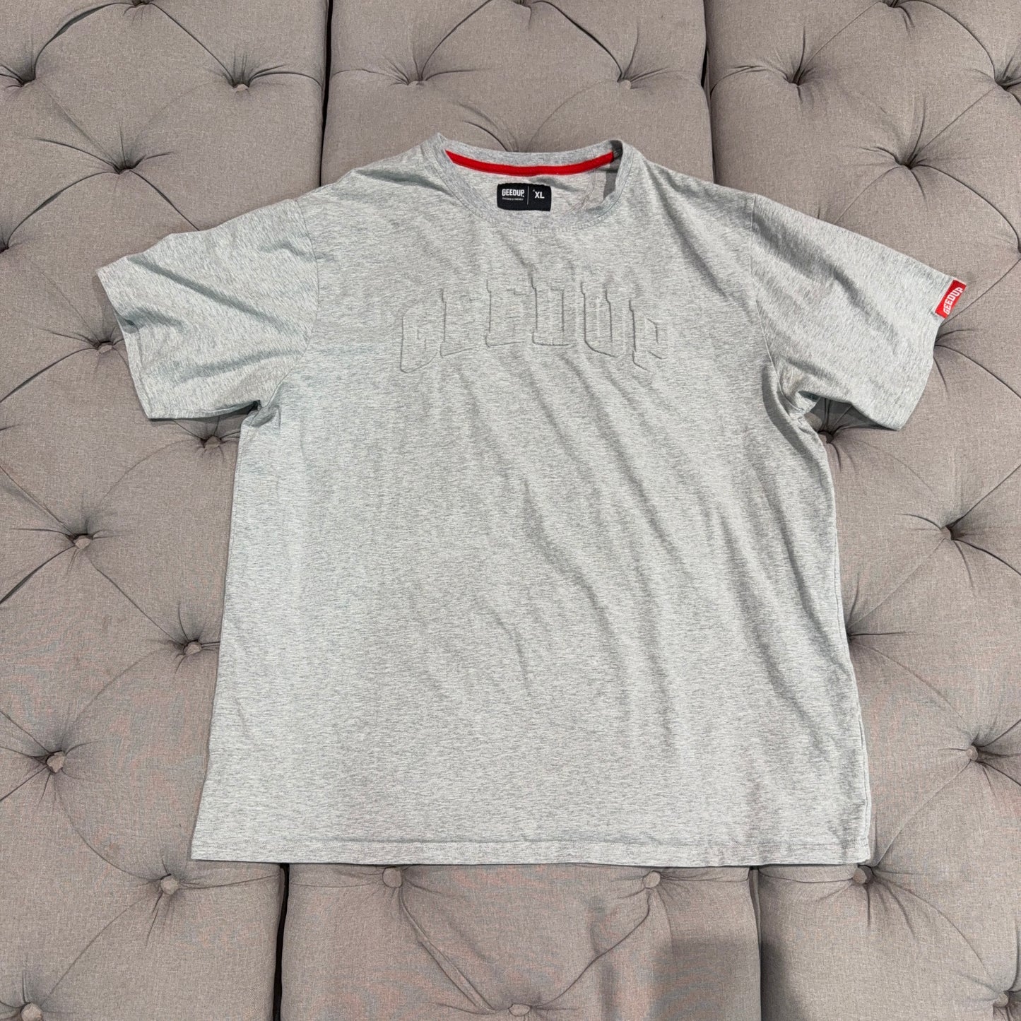 Geedup Embossed Logo T-Shirt 'Grey' (Second hand)