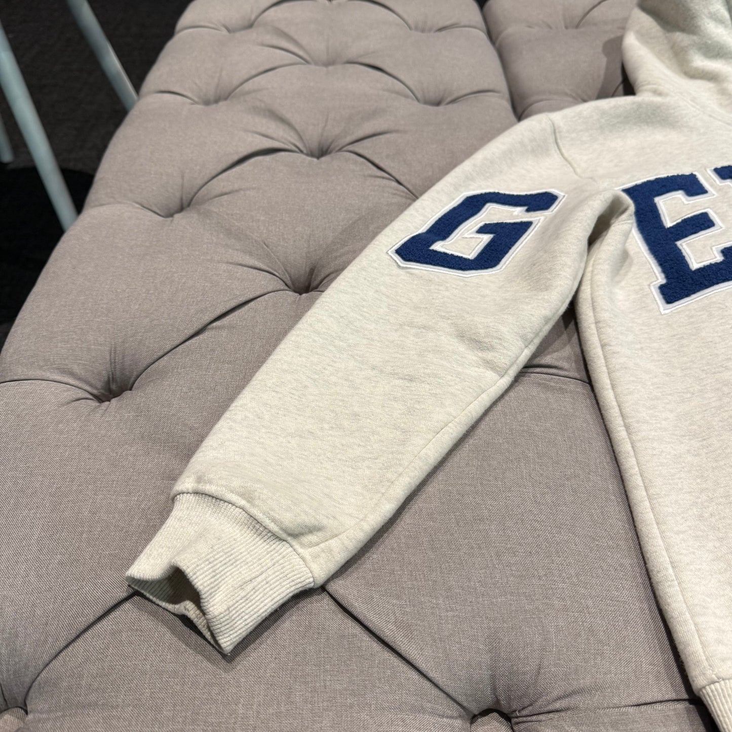 Geedup Team Logo Hoodie 'Marle Cream Blue' (Second hand)