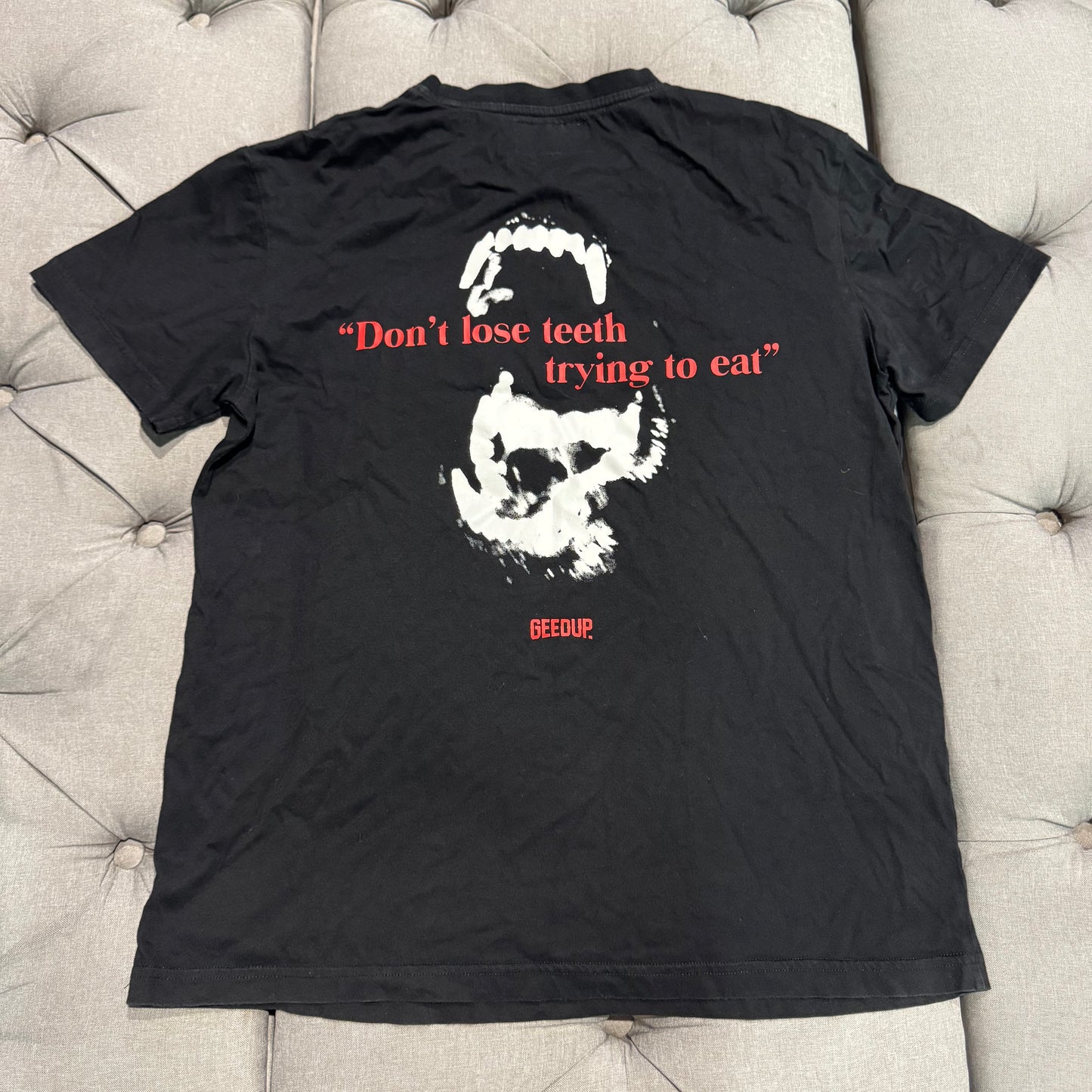 Geedup Don't Lose Teeth T-Shirt 'Black Red' (Second hand)