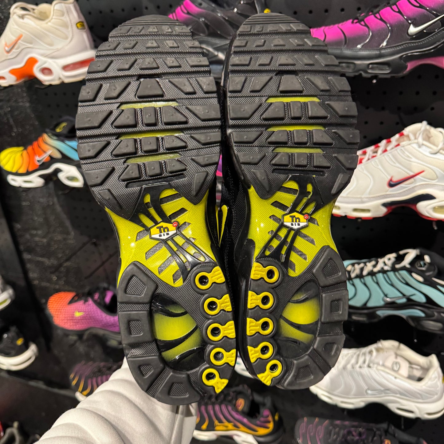 Nike Air Max Plus TN 'Black Wolf Grey Opti Yellow' (Second hand)