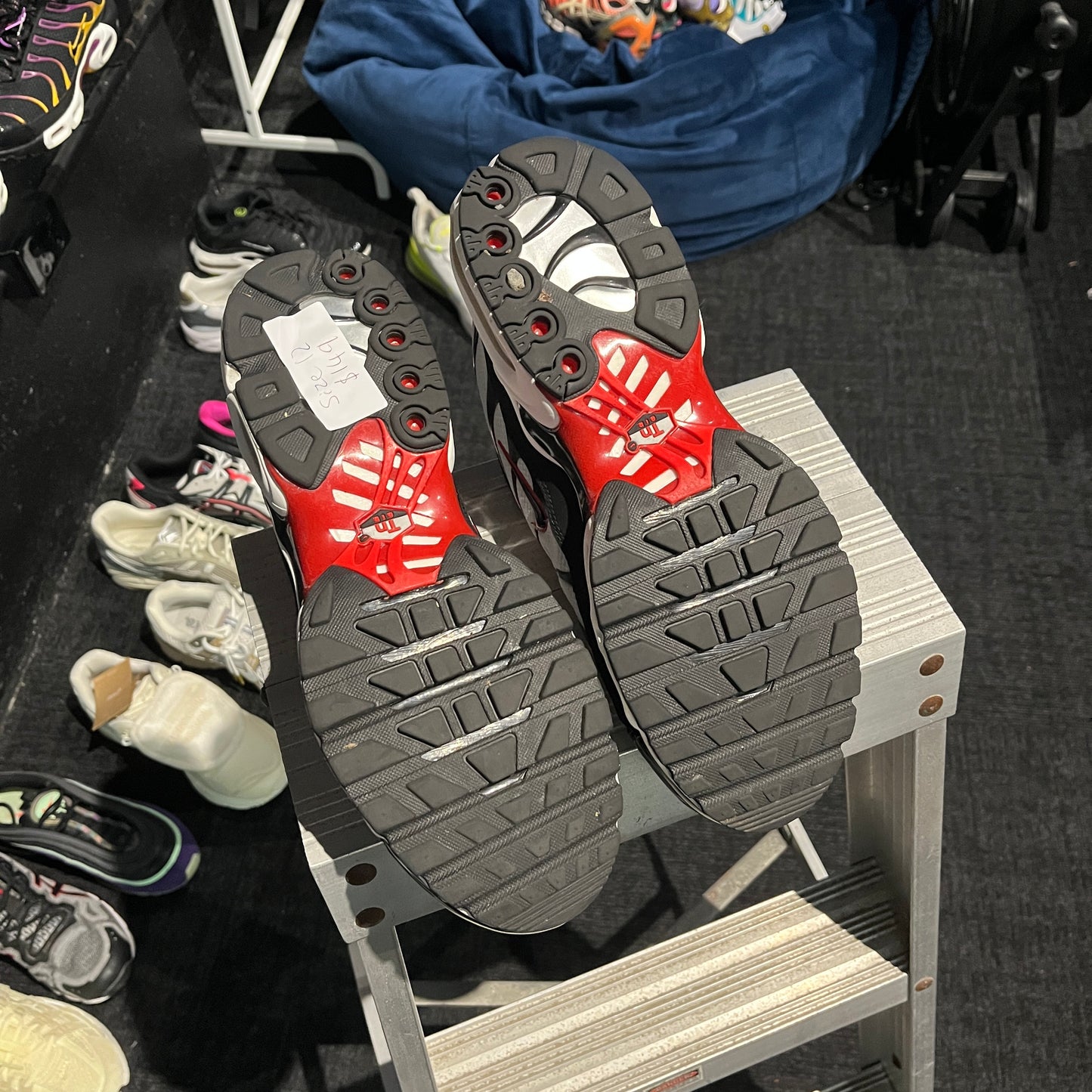 Nike Air Max Plus TN 'Smoke Grey Red' (Second hand)