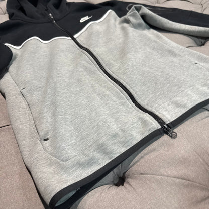 Nike Tech Fleece Jacket 'Grey Black' (Second hand)