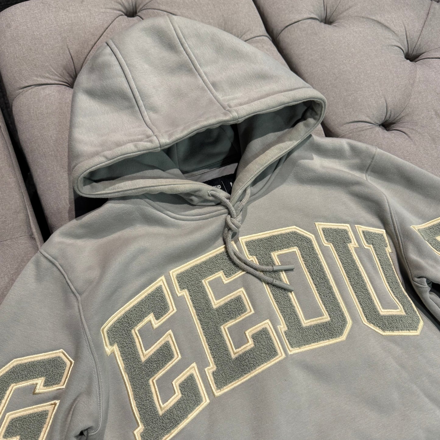 Geedup Team Logo Hoodie 'Grey Gold' (Second hand)