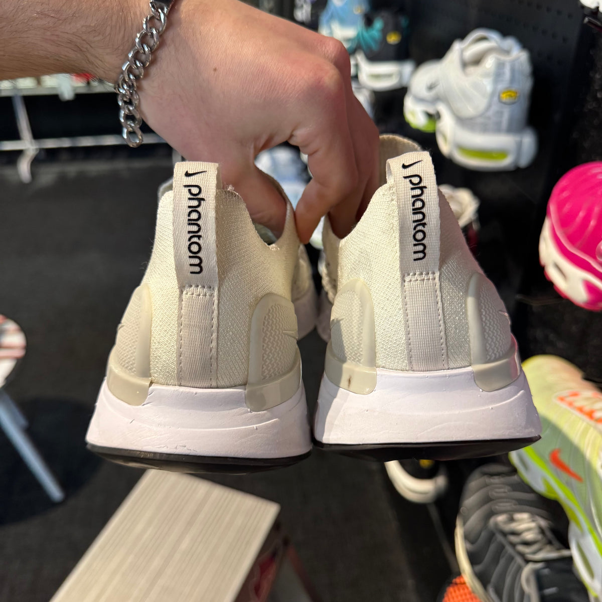 Nike React Phantom Run Flyknit 2 'Bone Cream' (Second hand)