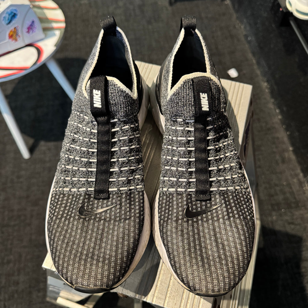 Nike React Phantom Run Flyknit 2 'Black White' (Second hand)