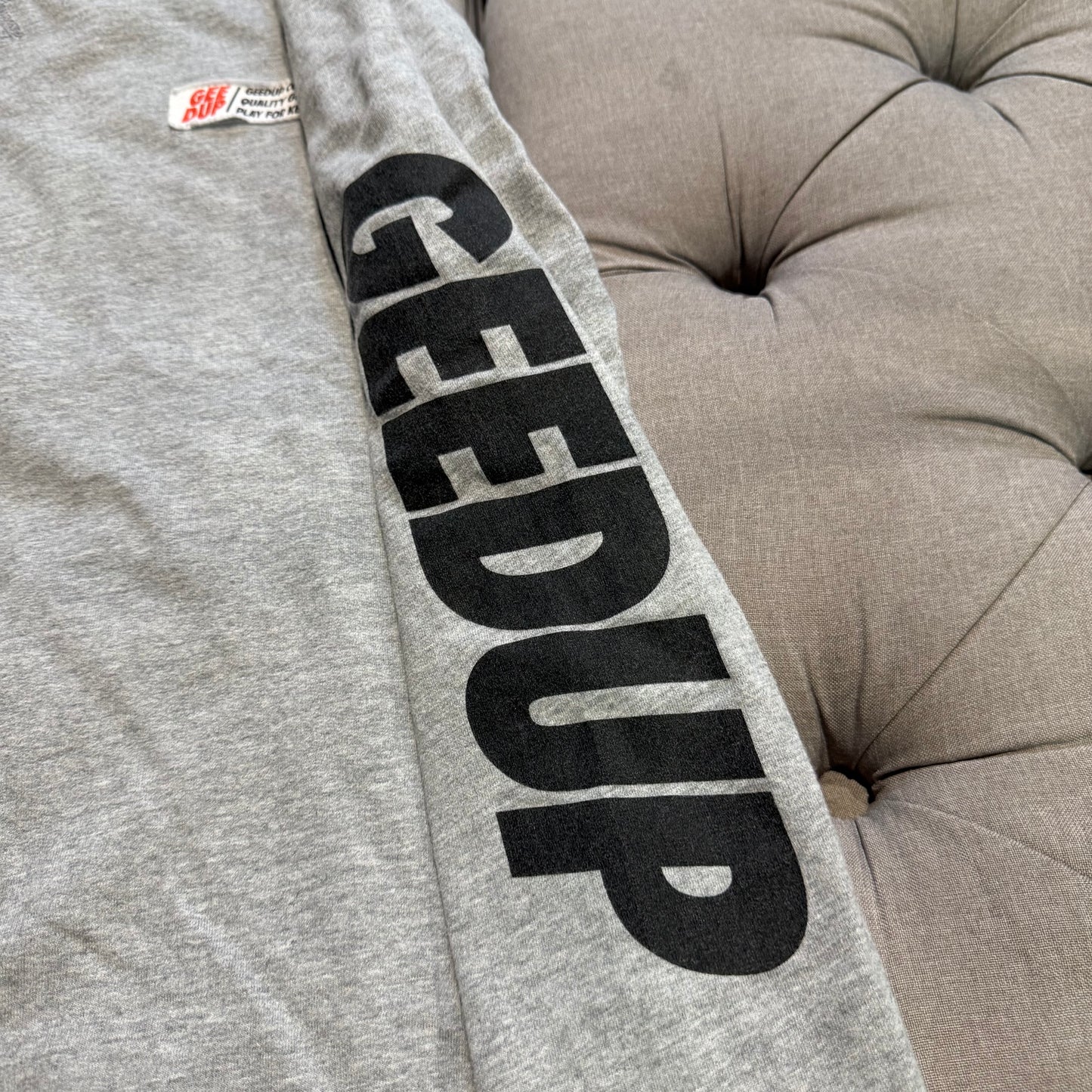 Geedup Sports Arm Logo Crewneck 'Grey Black' (10+ YEAR OLD RELEASE) (Second hand)