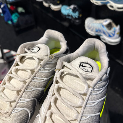 Nike Air Max Plus TN 'White Black Volt' (Second hand)