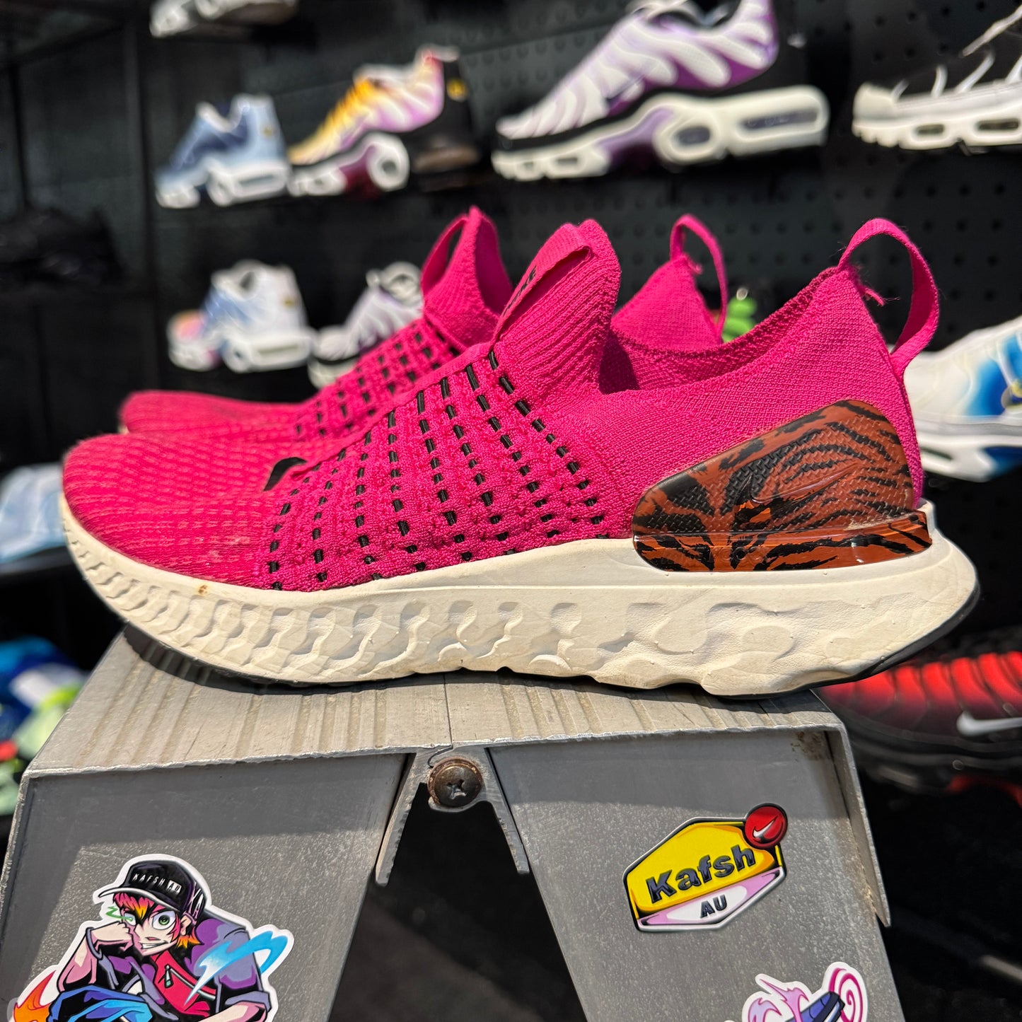 Nike Phantom React Run Flyknit 2 ‘Pink Prime Zebra’ (Second hand)
