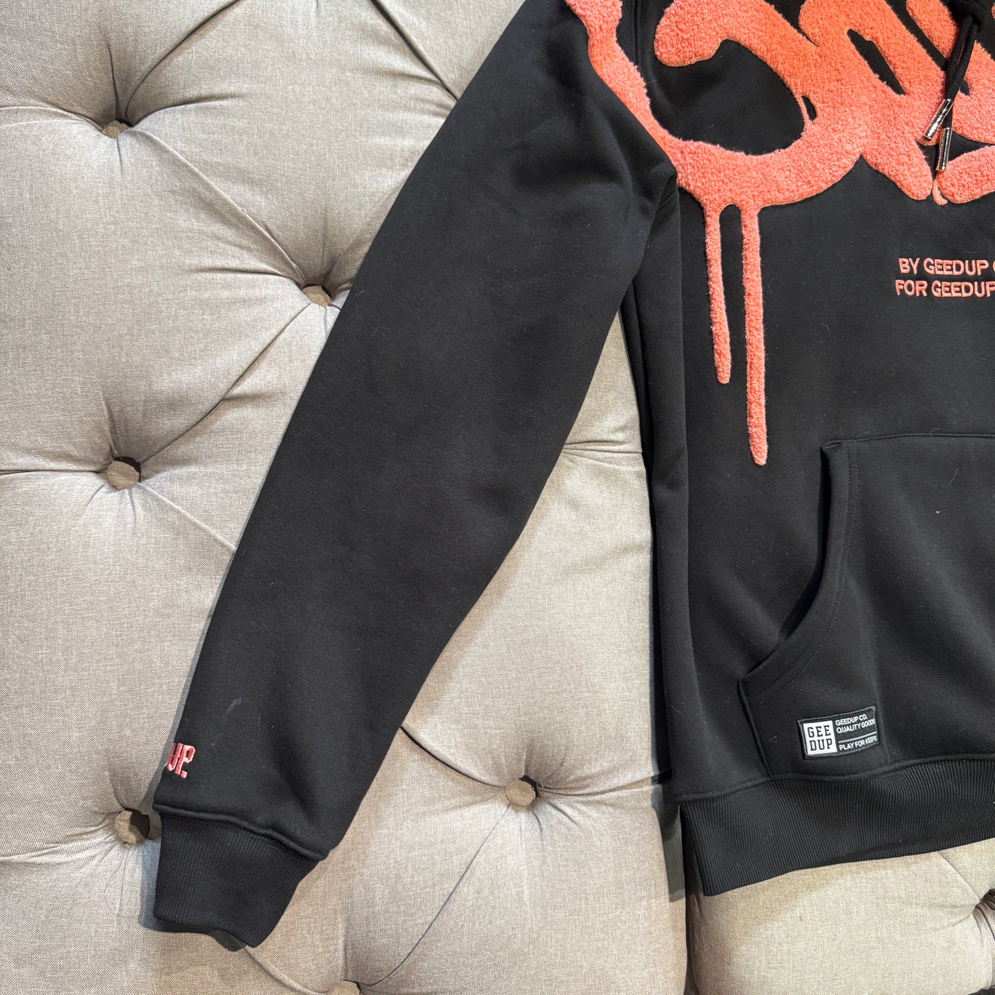 Geedup Handstyle Hoodie 'Black Peach' (Second hand)