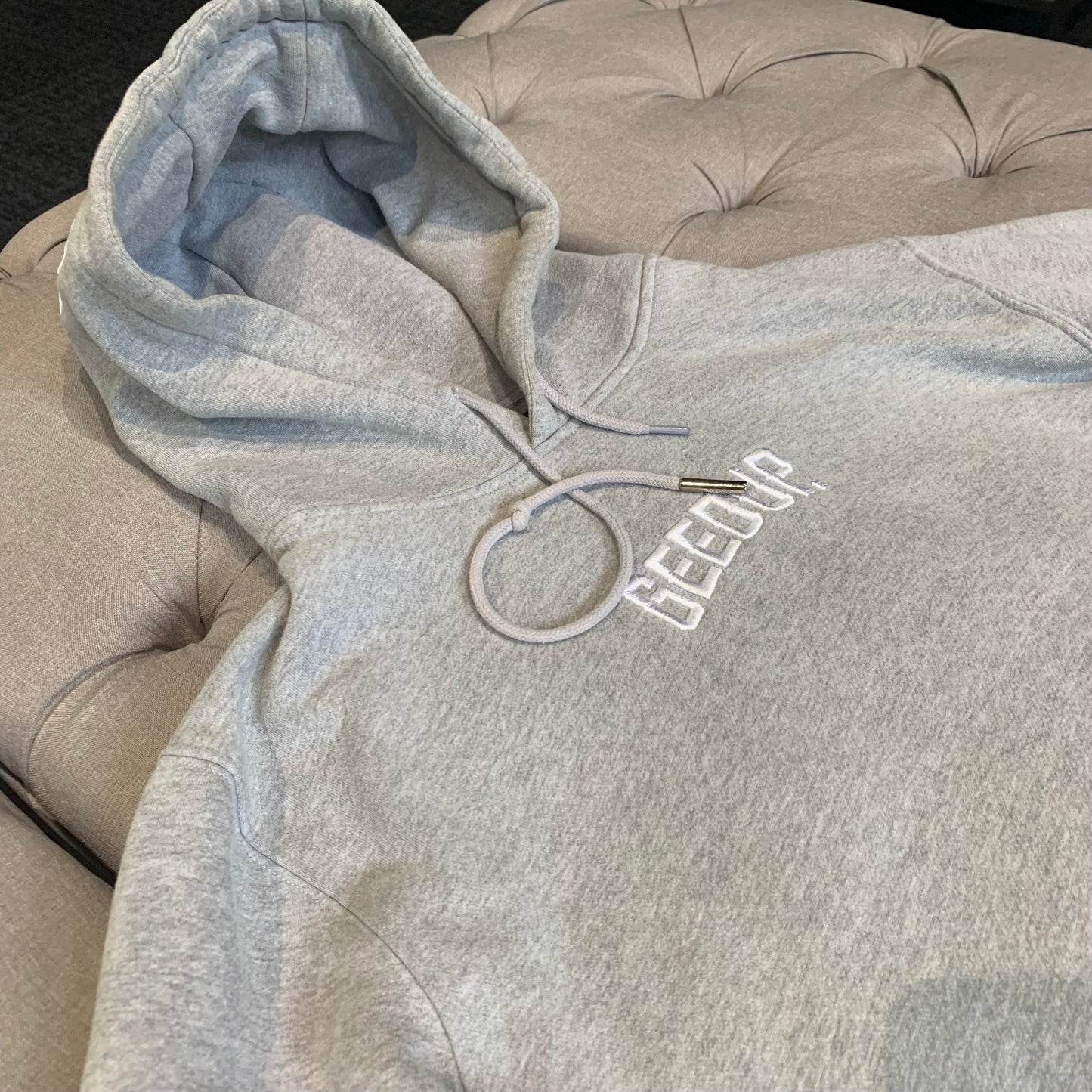 Geedup 10 Years In The Field Hoodie 'Grey White' (Second hand)