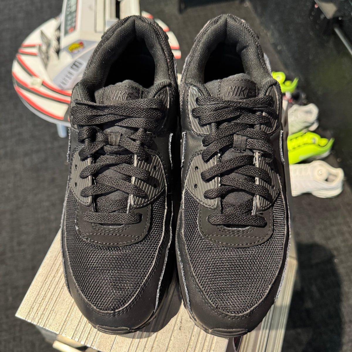 Nike Air Max 90 'Triple Black' (Second hand)
