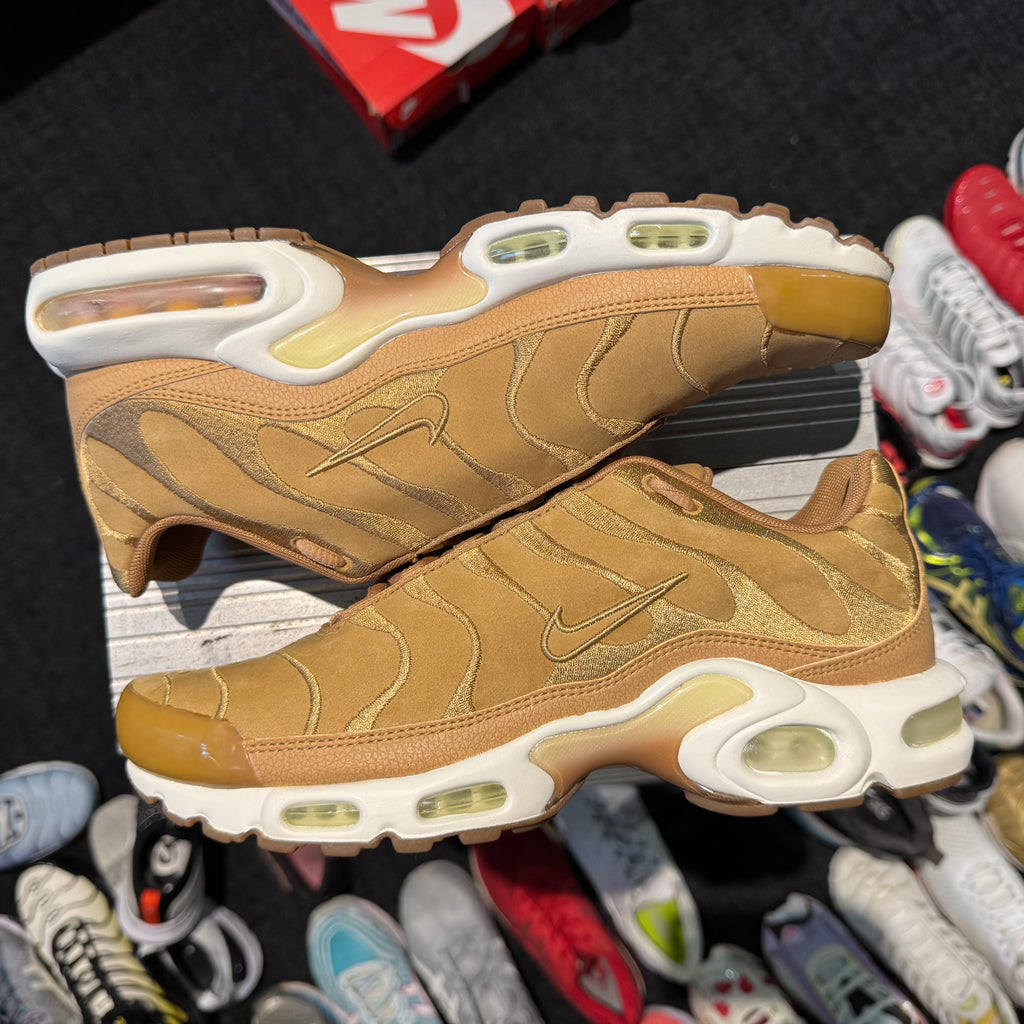 Nike Air Max Plus TN EF 'Flax Sail' (Brand New)