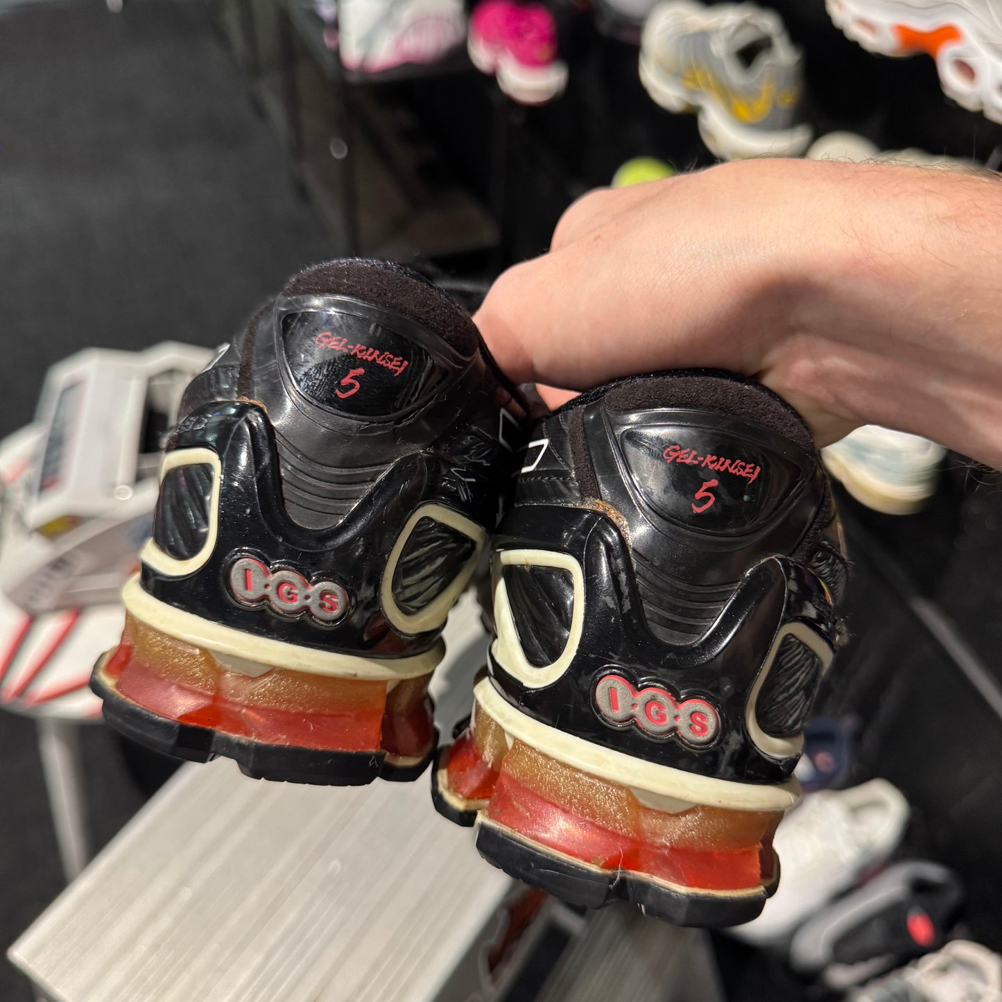 Asics Gel-Kinsei 5 'Black Silver Red' (Second hand)