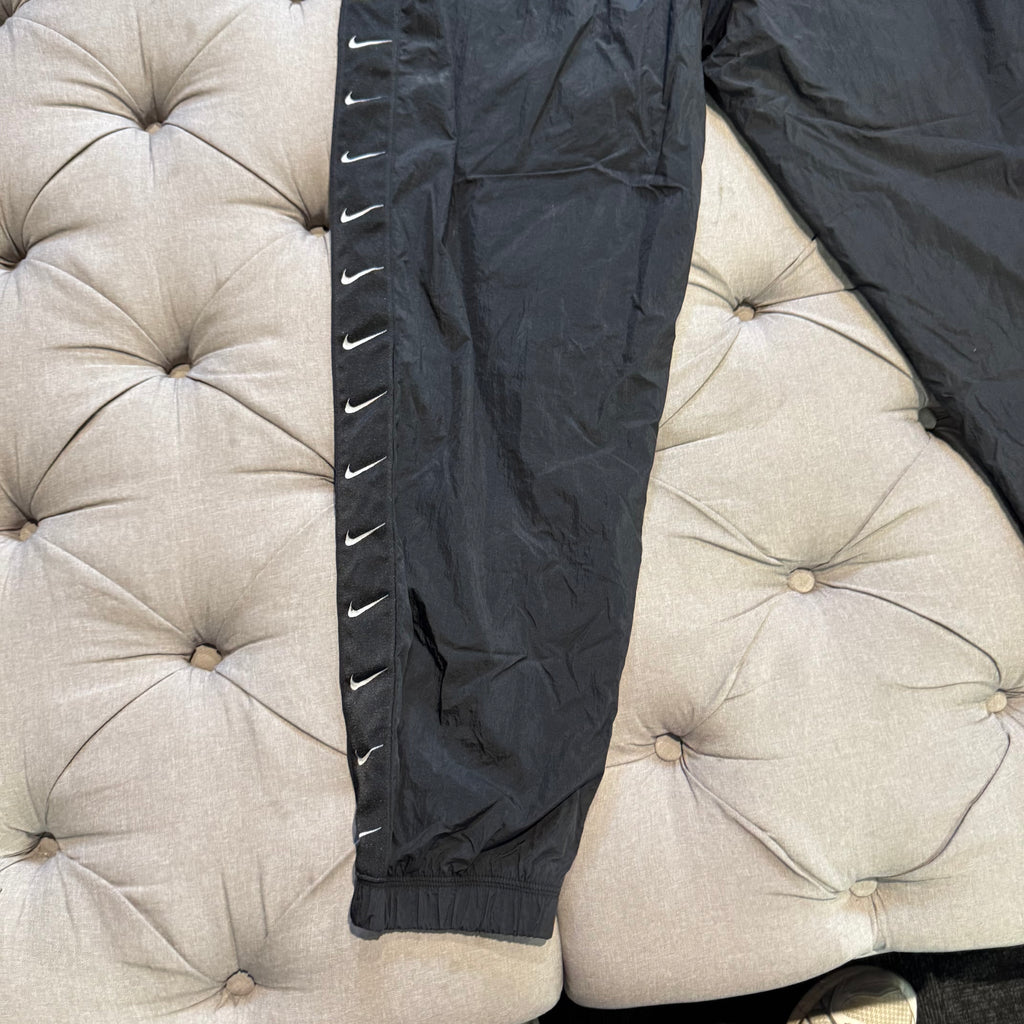 Nike Sportswear Tape Swoosh Woven Pants 'Black' (Second hand)