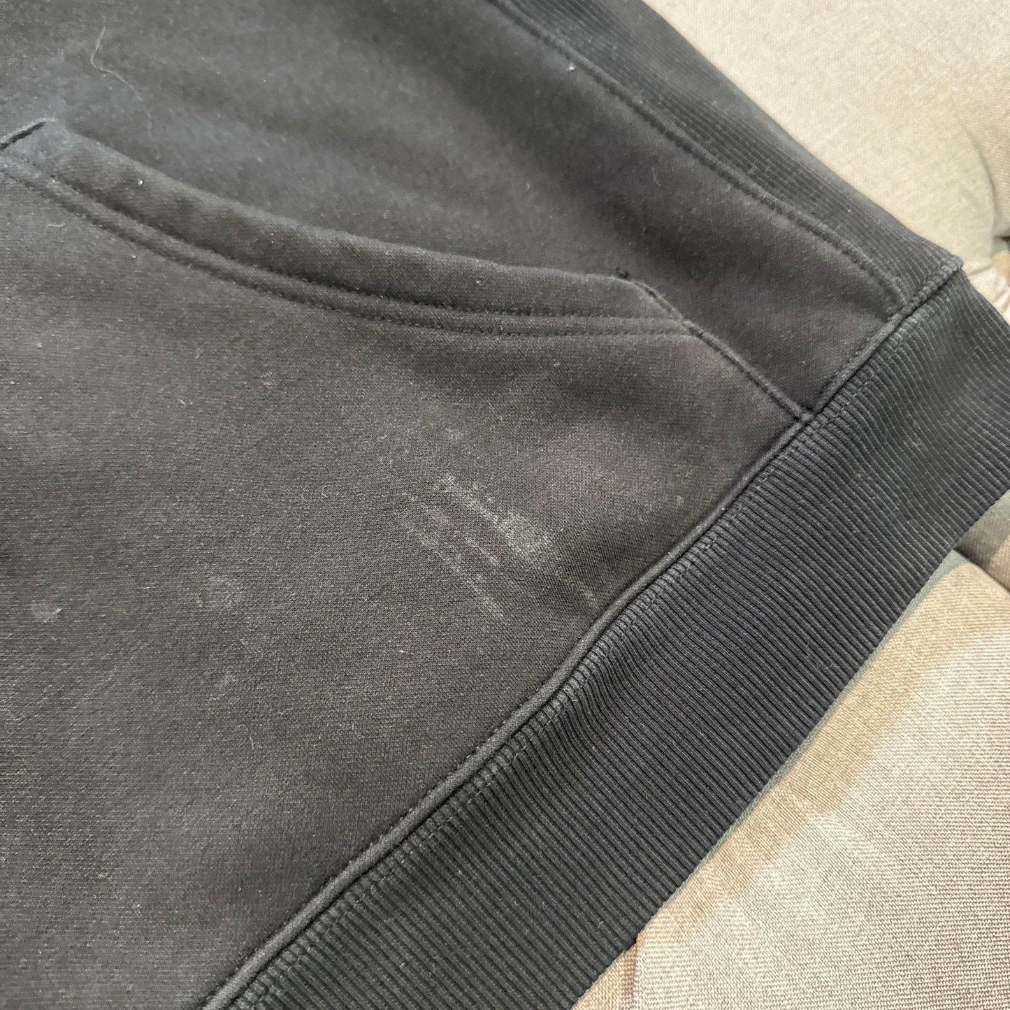 Geedup Cities Hoodie 'Black White' (Second hand)