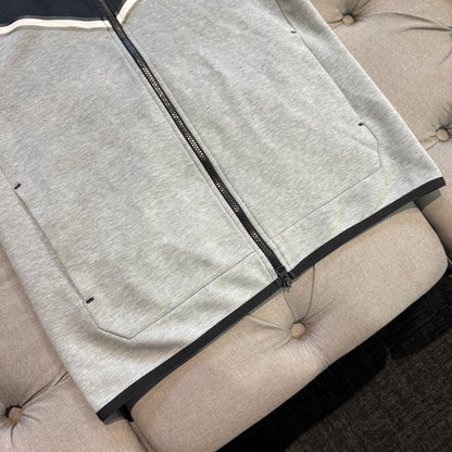 Nike Tech Fleece Jacket 'Grey Black' (Second hand)