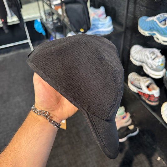 Asics Mesh Side 5 Pannel Cap 'Black White' (Brand New)